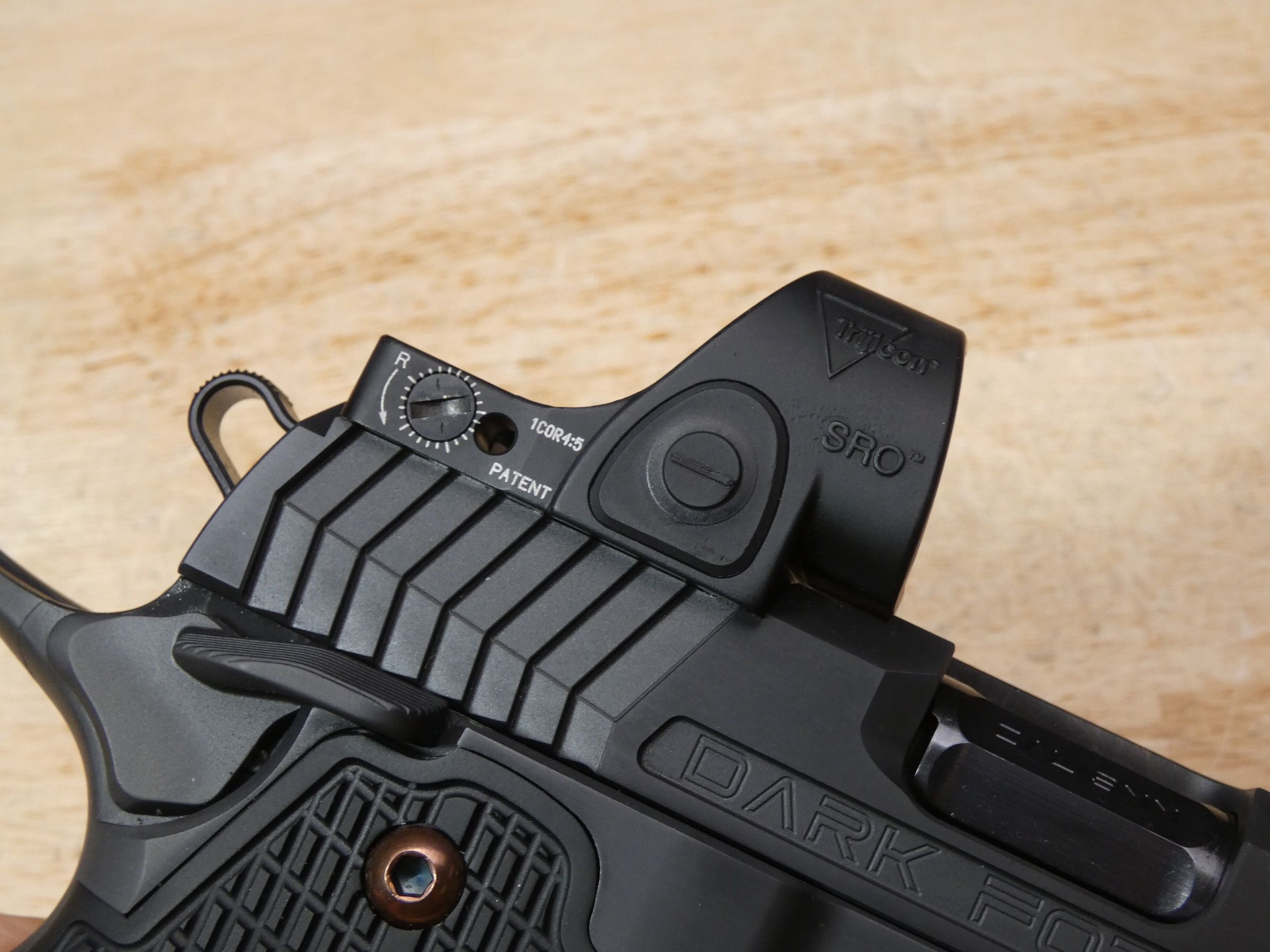 SCARCE Dark Forge Wraith 2011 - 9mm - w/ Trijicon SRO & Streamlight TLR - C-img-22