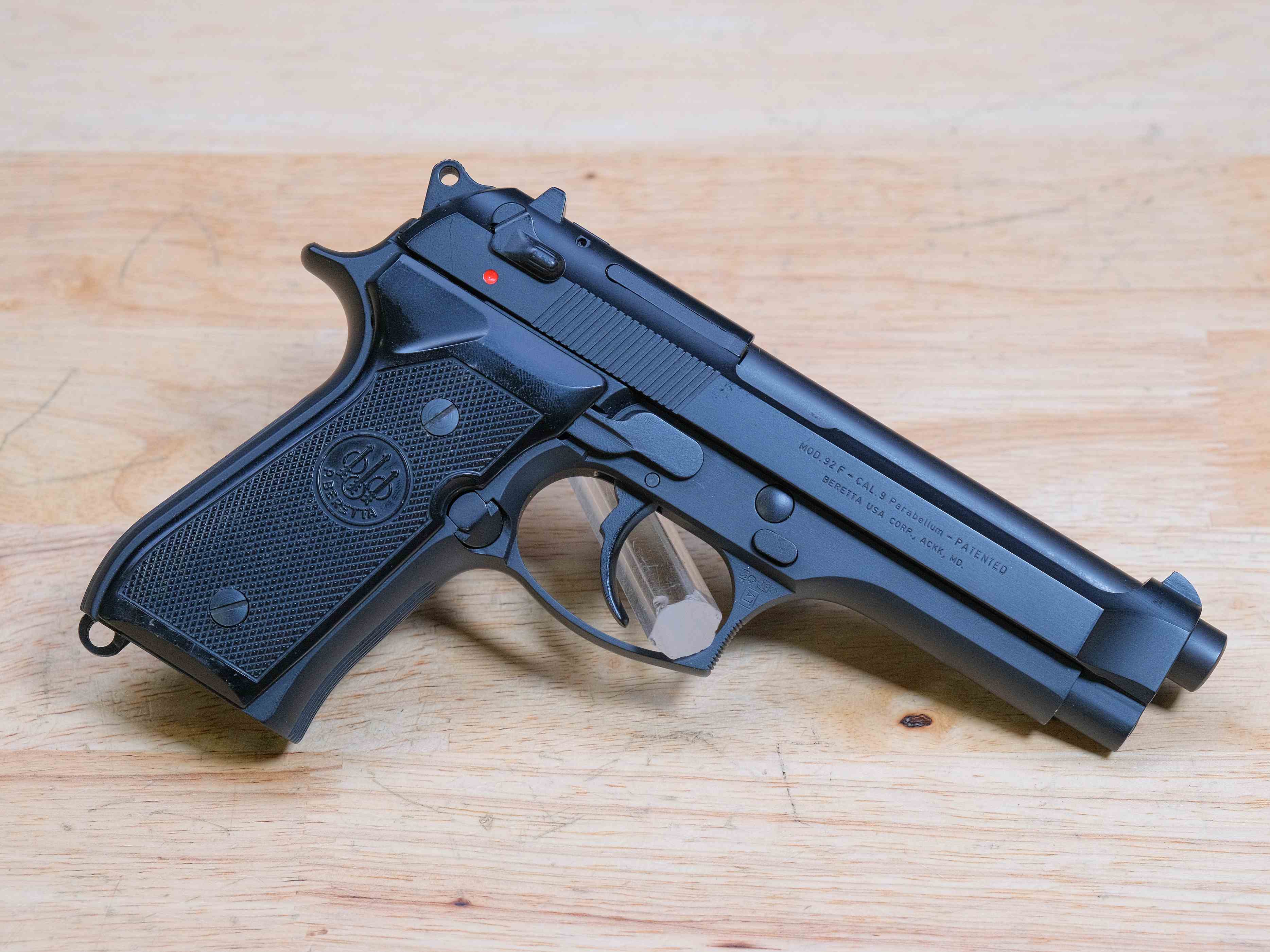 Beretta 92F - 9mm - 92 F - M9 - NICE w/ OG Case & 2 Mags - MFG 1988 - C-img-8