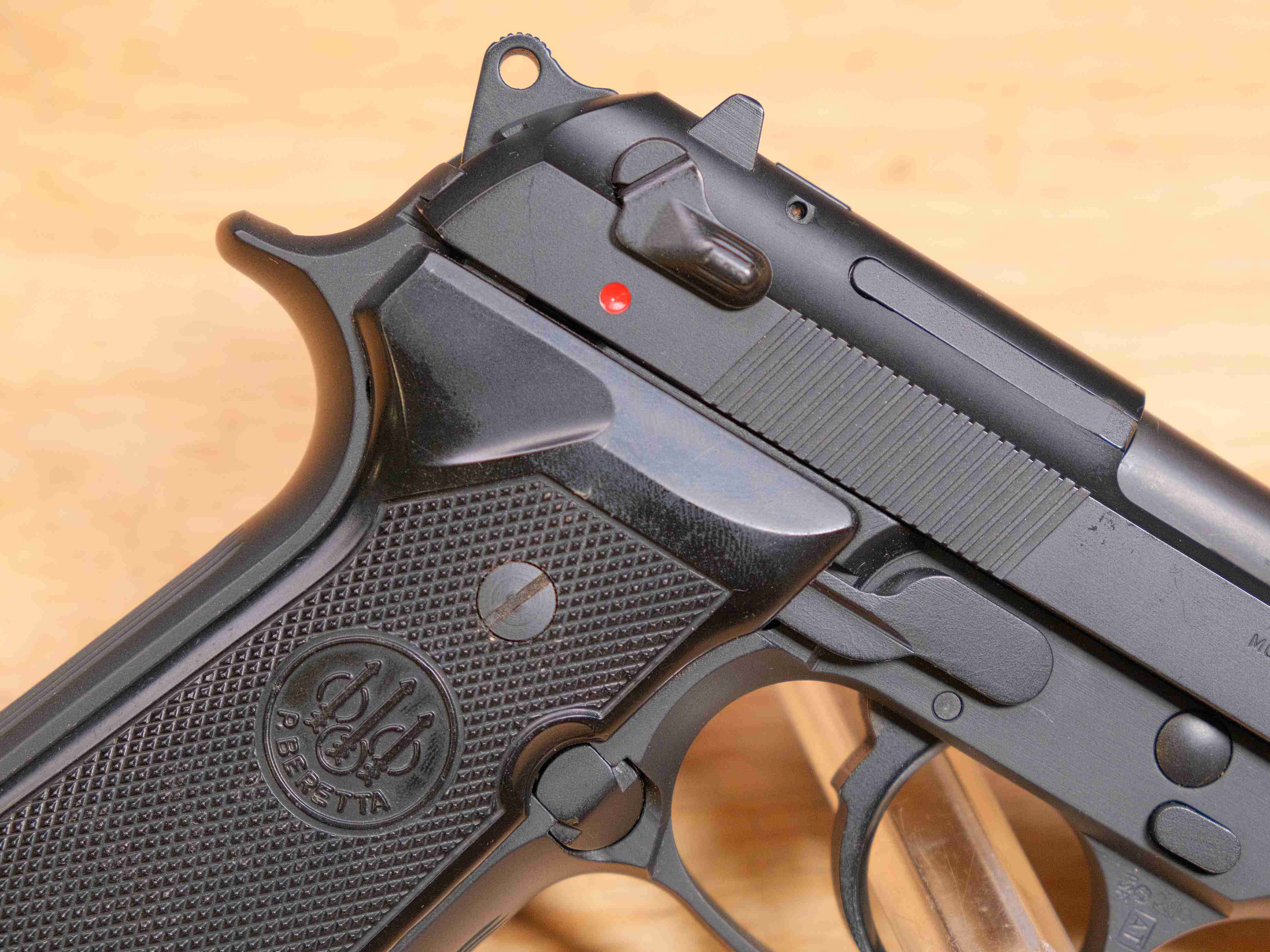 Beretta 92F - 9mm - 92 F - M9 - NICE w/ OG Case & 2 Mags - MFG 1988 - C-img-10