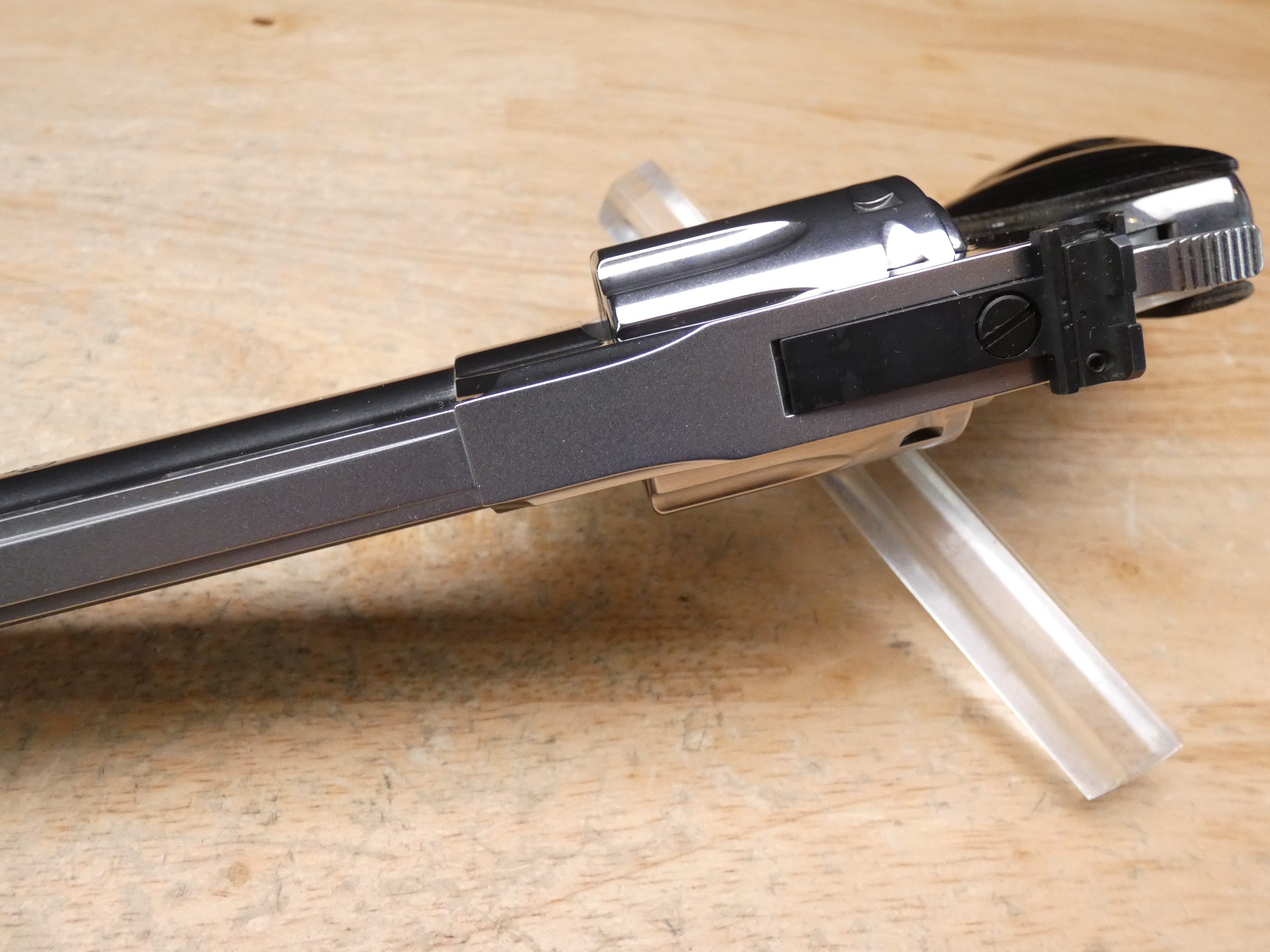 Colt King Cobra - .22 LR - 6IN BBL - 10-Shot - Stainless - Model D-img-9