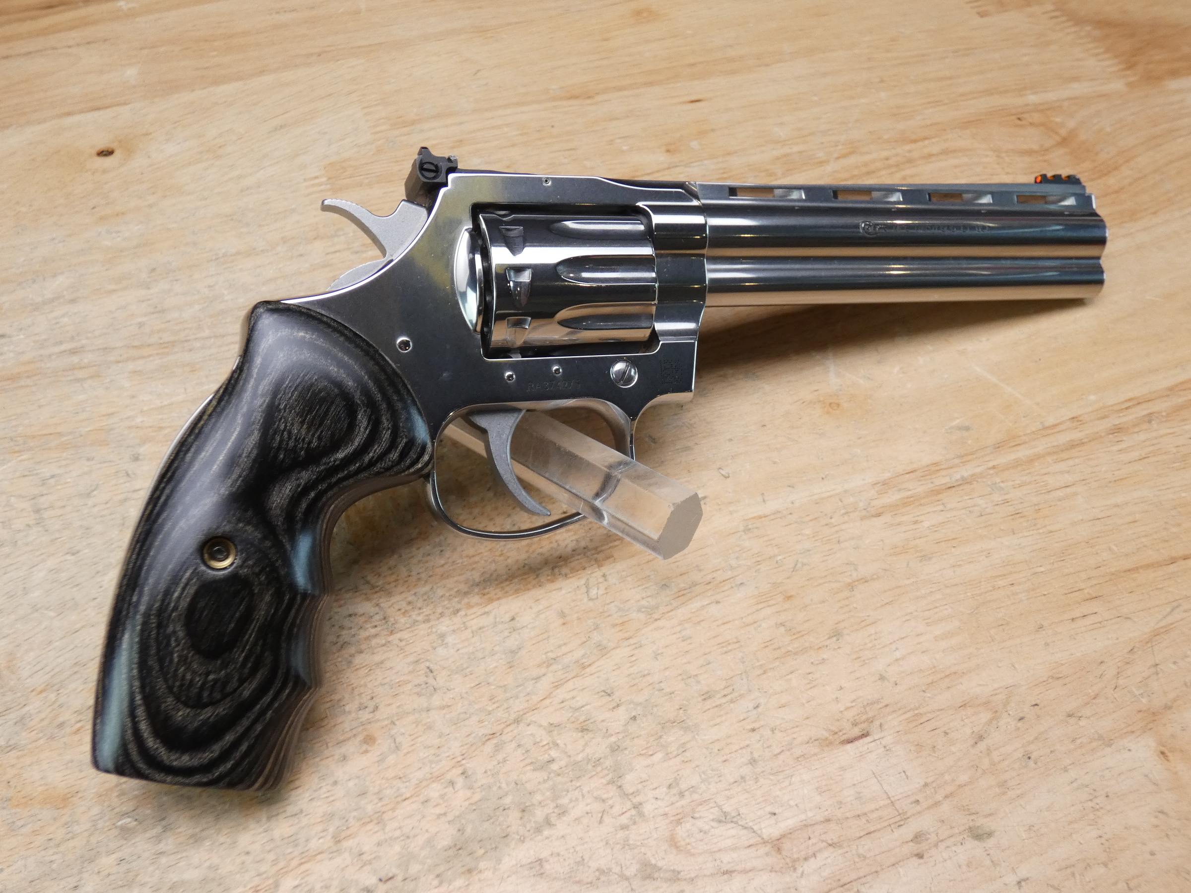 Colt King Cobra - .22 LR - 6IN BBL - 10-Shot - Stainless - Model D-img-18