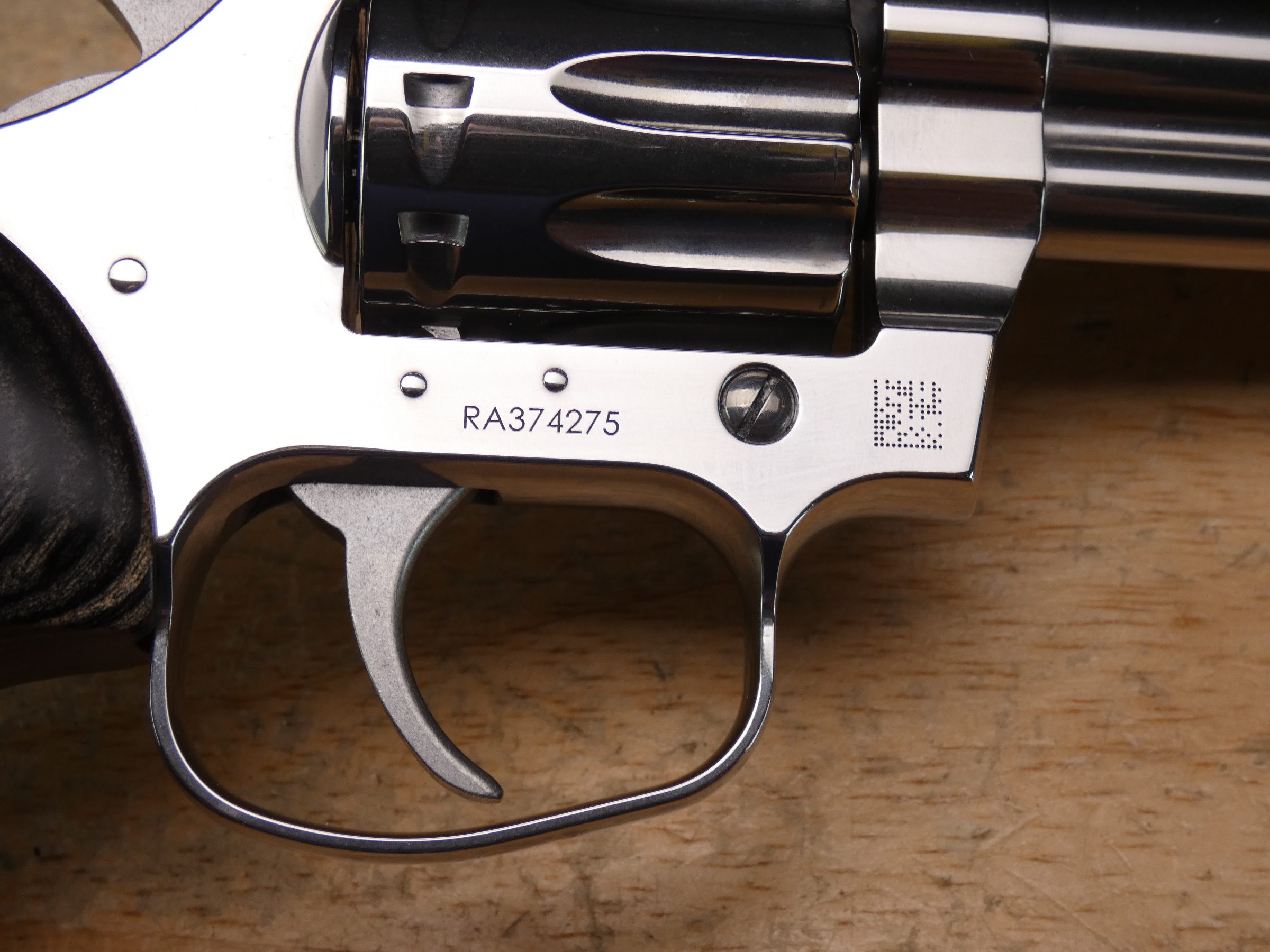 Colt King Cobra - .22 LR - 6IN BBL - 10-Shot - Stainless - Model D-img-26