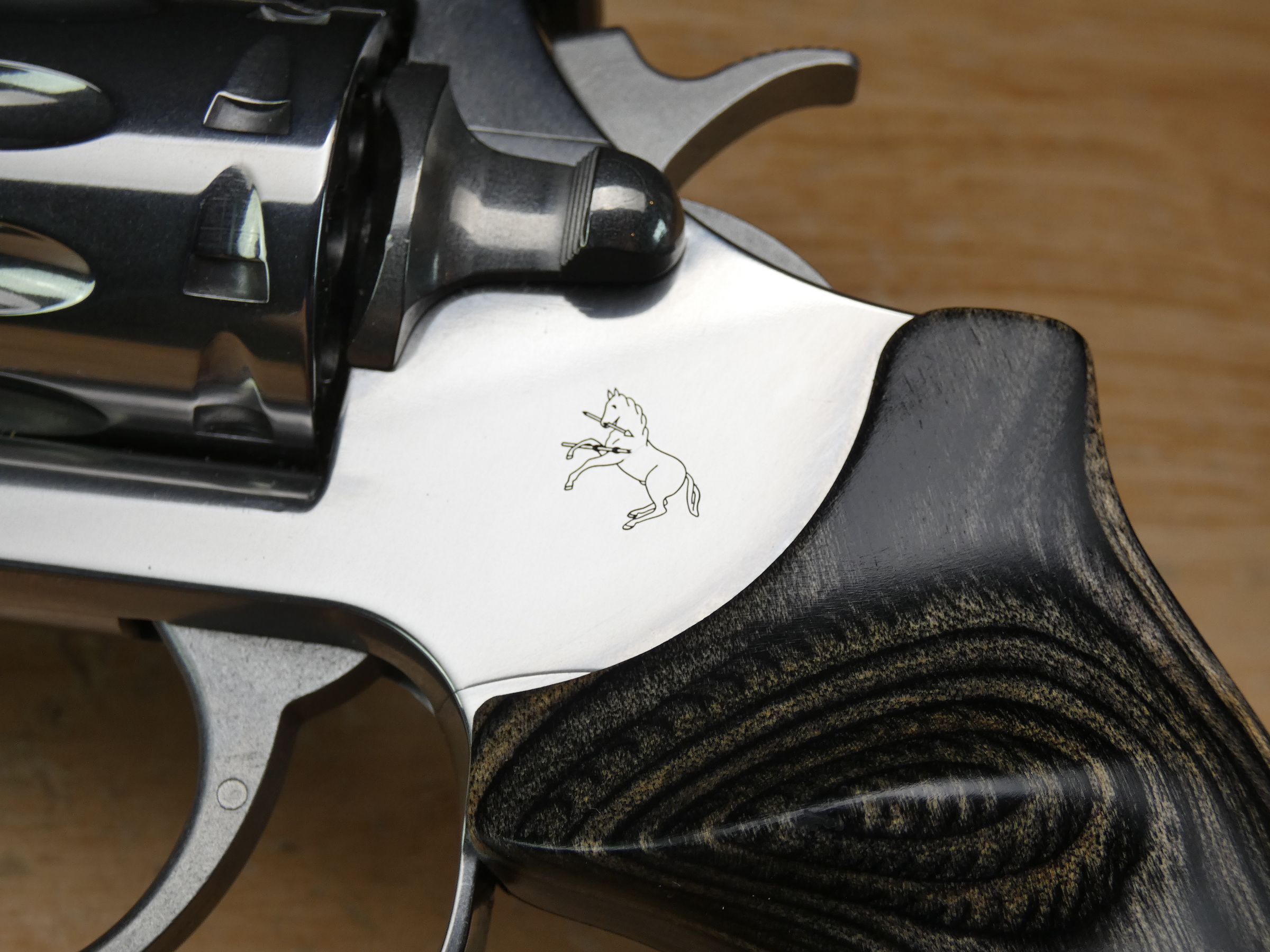 Colt King Cobra - .22 LR - 6IN BBL - 10-Shot - Stainless - Model D-img-29