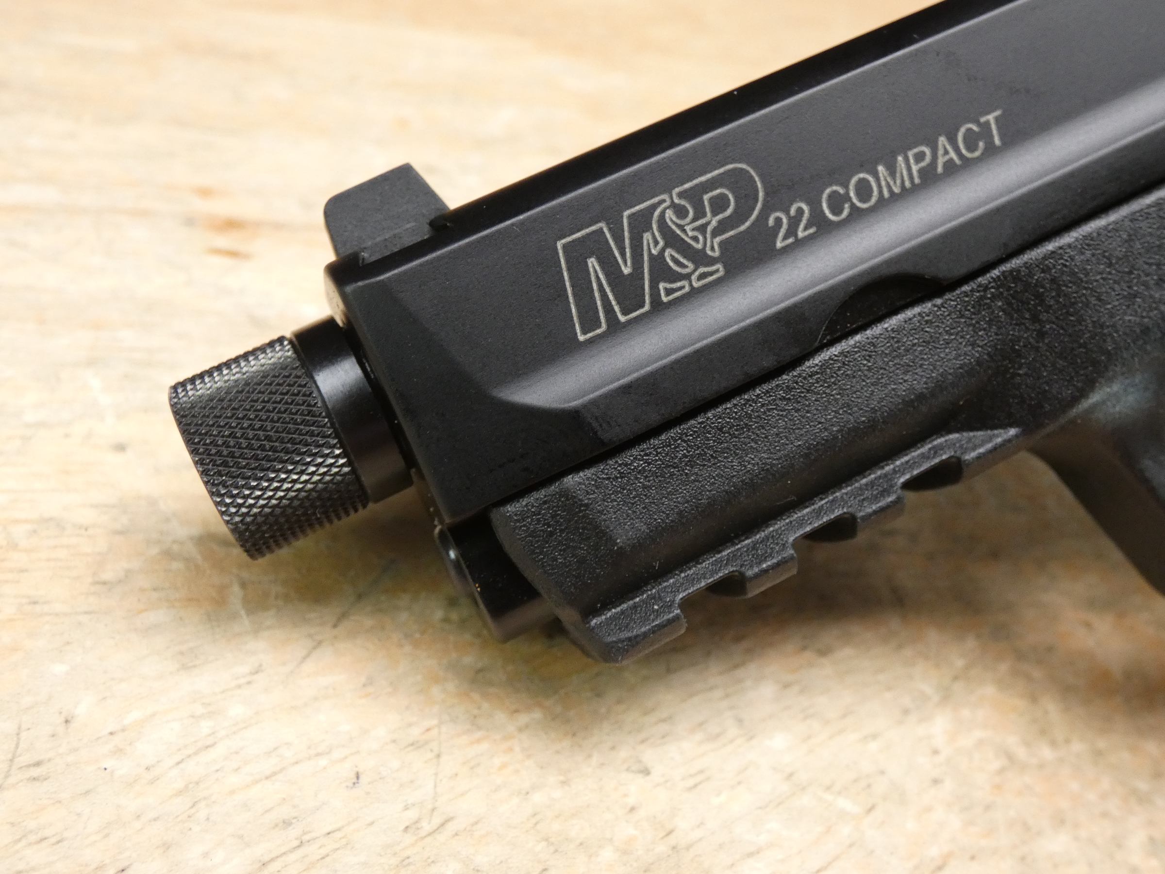 Smith & Wesson M&P22 Compact - .22 LR - S&W M&P 22 - w/ Mag!-img-3