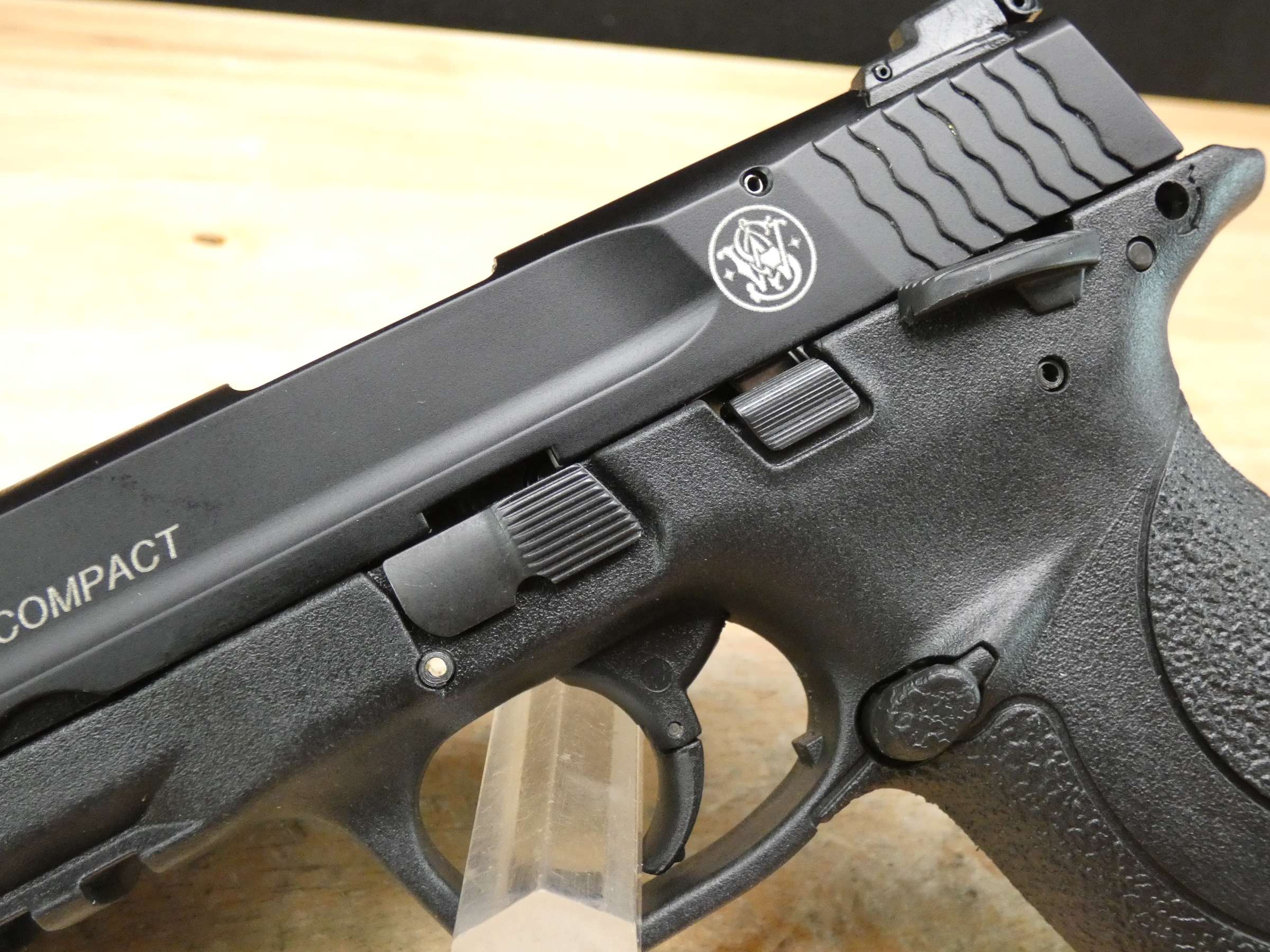 Smith & Wesson M&P22 Compact - .22 LR - S&W M&P 22 - w/ Mag!-img-5