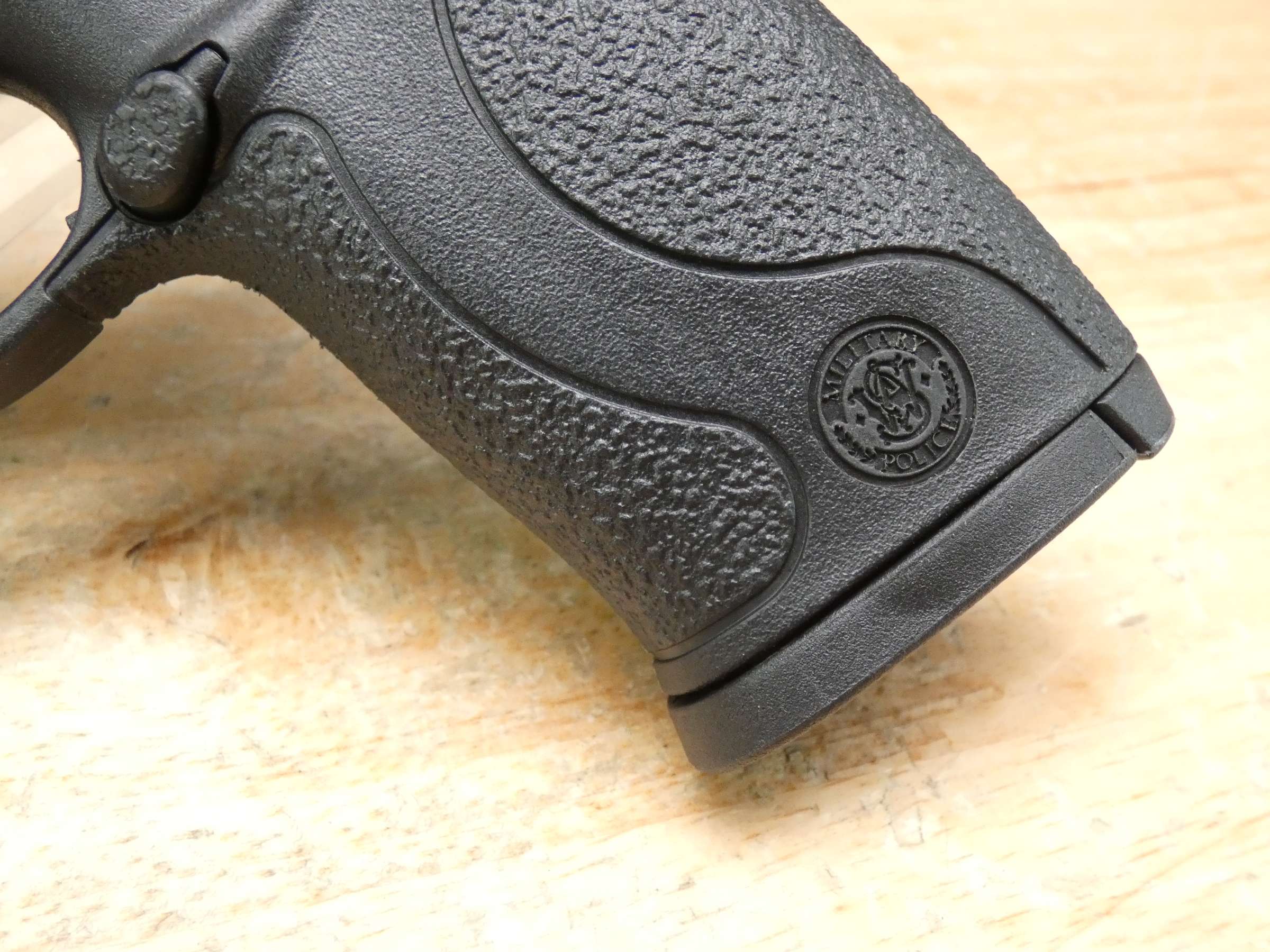 Smith & Wesson M&P22 Compact - .22 LR - S&W M&P 22 - w/ Mag!-img-8