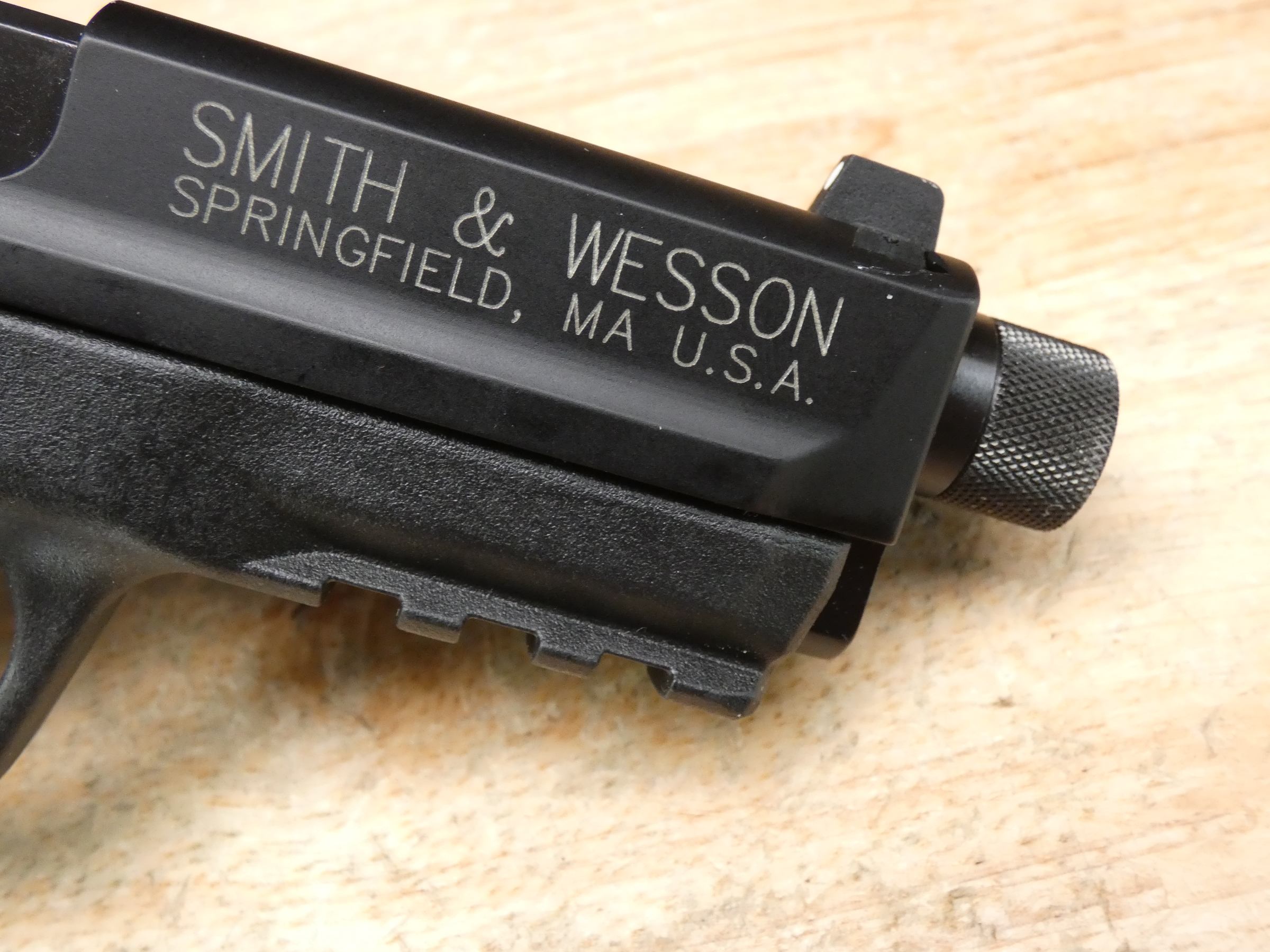 Smith & Wesson M&P22 Compact - .22 LR - S&W M&P 22 - w/ Mag!-img-27