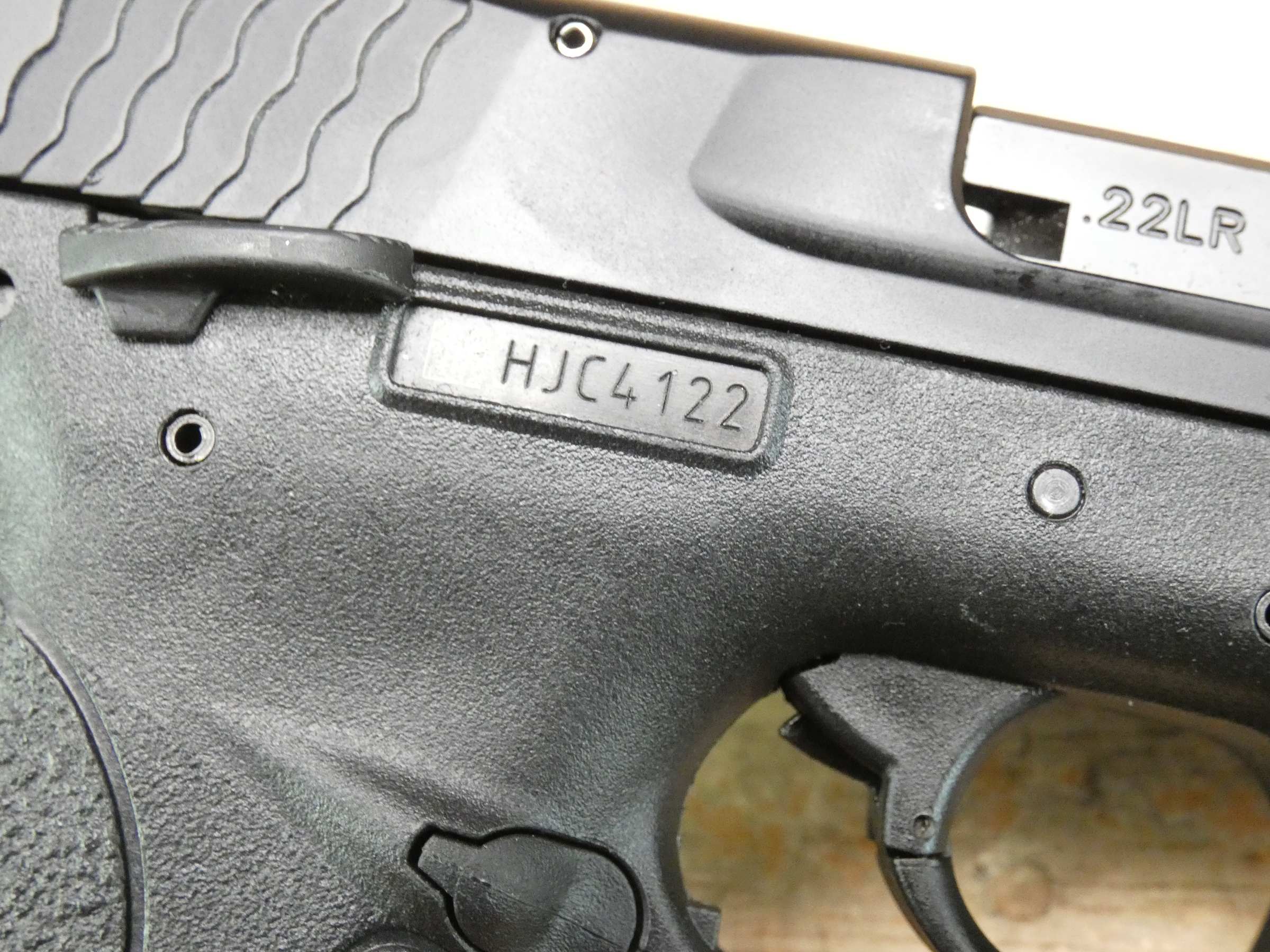 Smith & Wesson M&P22 Compact - .22 LR - S&W M&P 22 - w/ Mag!-img-29