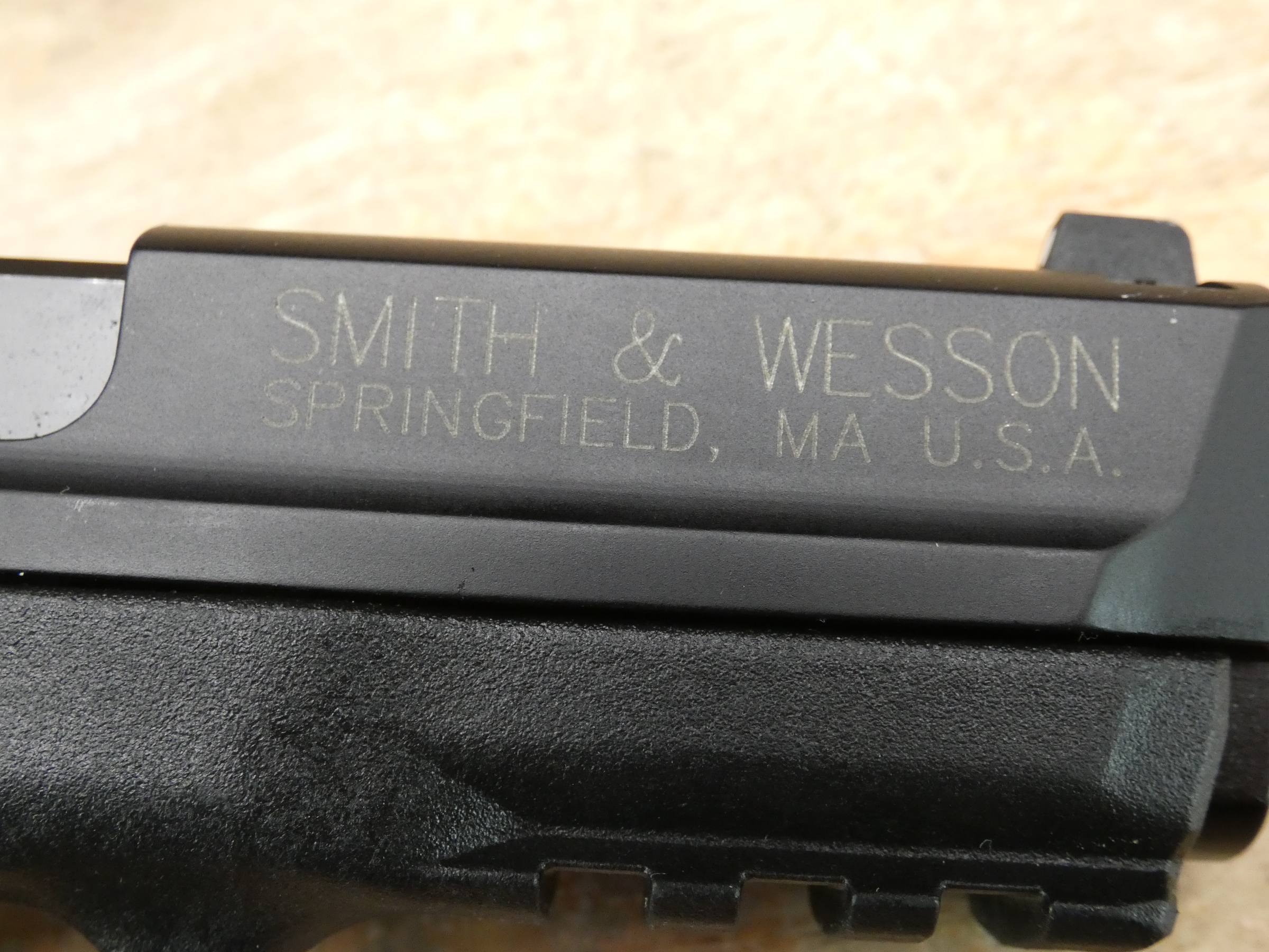 Smith & Wesson M&P22 Compact - .22 LR - S&W M&P 22 - w/ Mag!-img-30