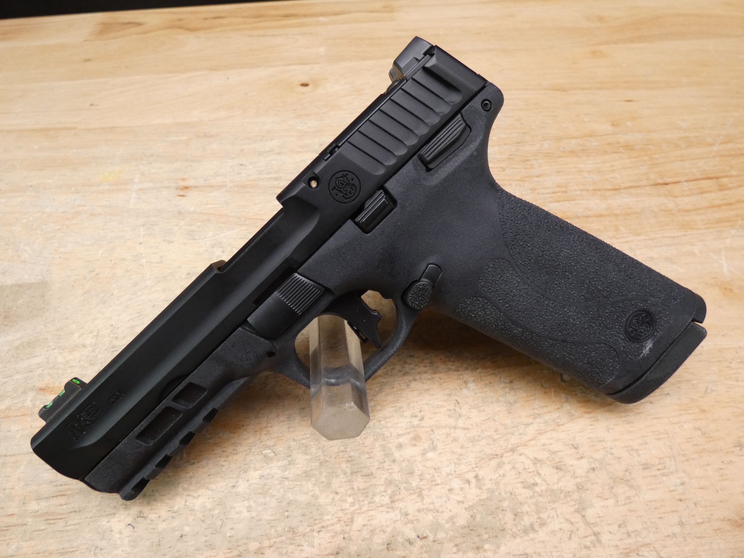 Smith & Wesson M&P 22X - .22 LR - S&W M&P 22 - w/ Mag!-img-2