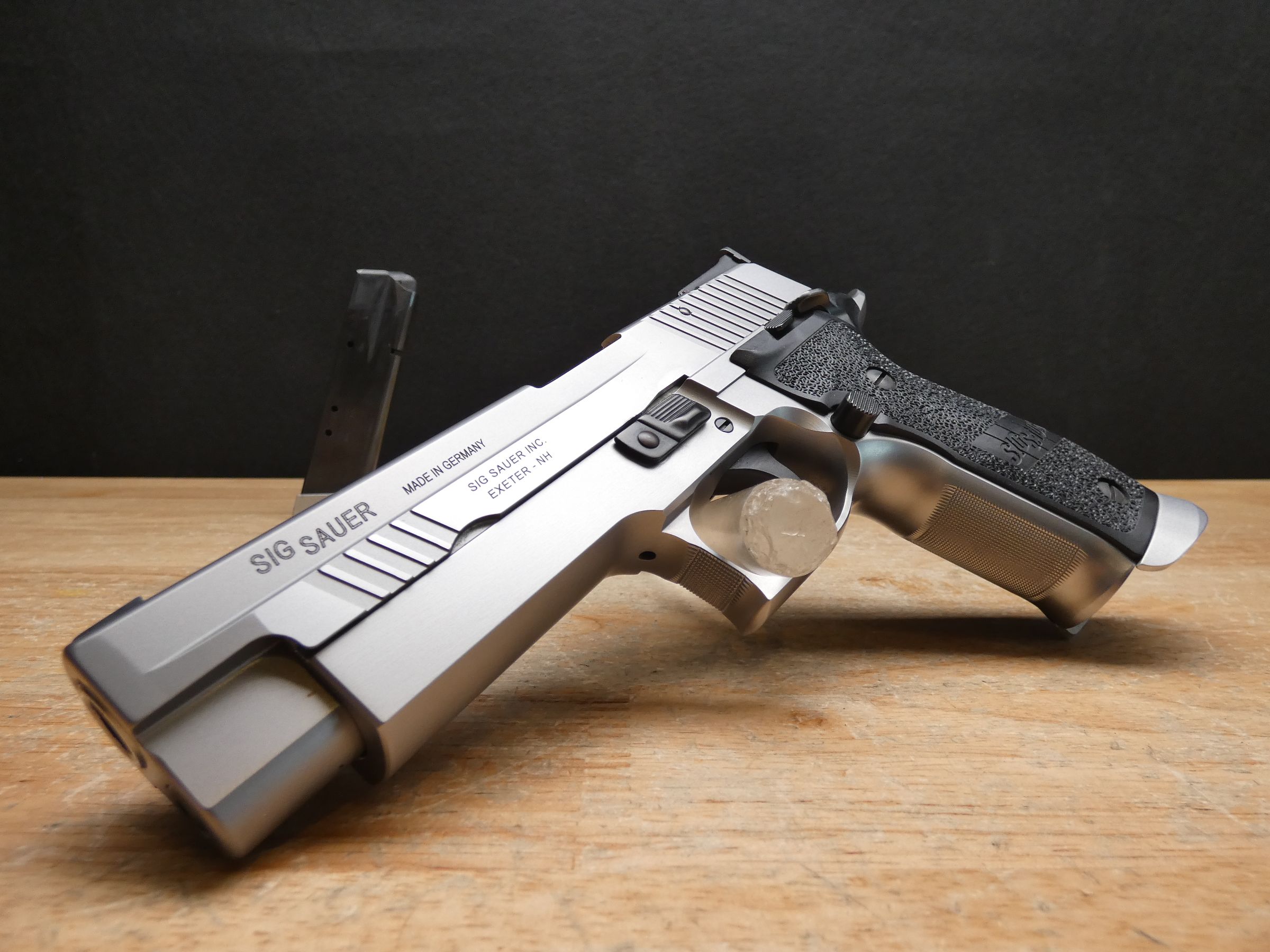 CLEAN Sig Sauer P226 S - .40 S&W - P226S Sport - Stainless Competition - C -img-1