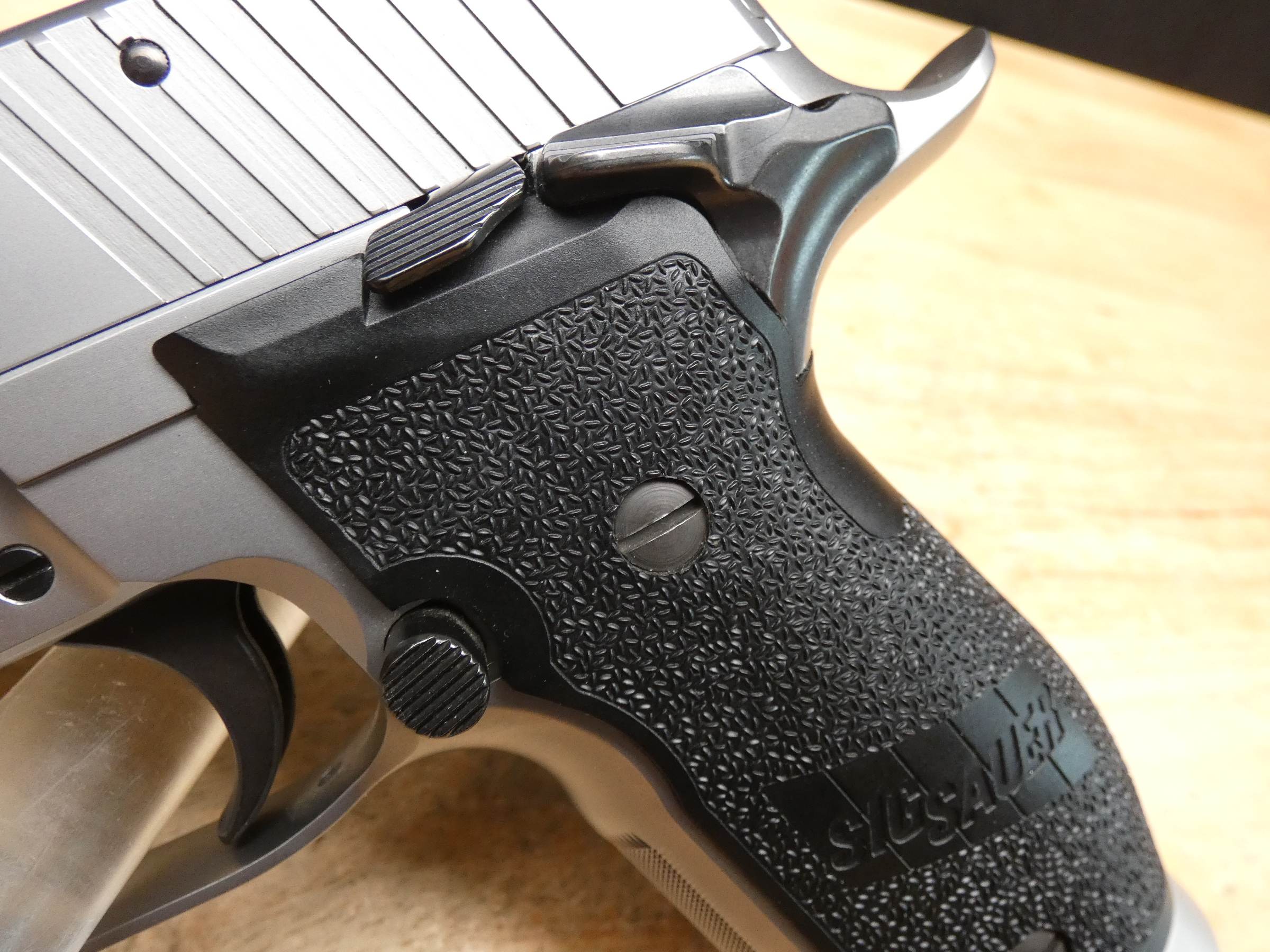 CLEAN Sig Sauer P226 S - .40 S&W - P226S Sport - Stainless Competition - C -img-7