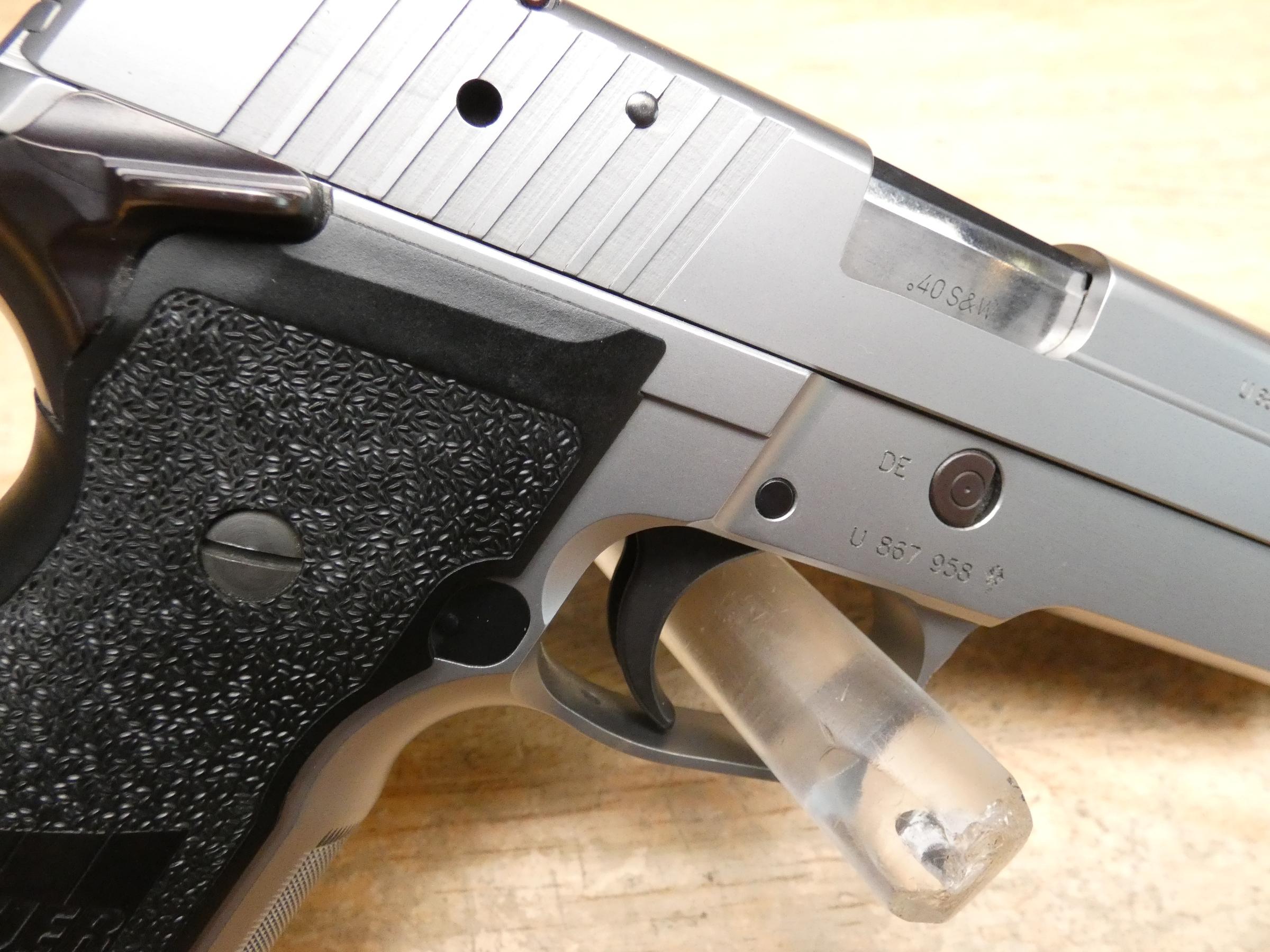 CLEAN Sig Sauer P226 S - .40 S&W - P226S Sport - Stainless Competition - C -img-27