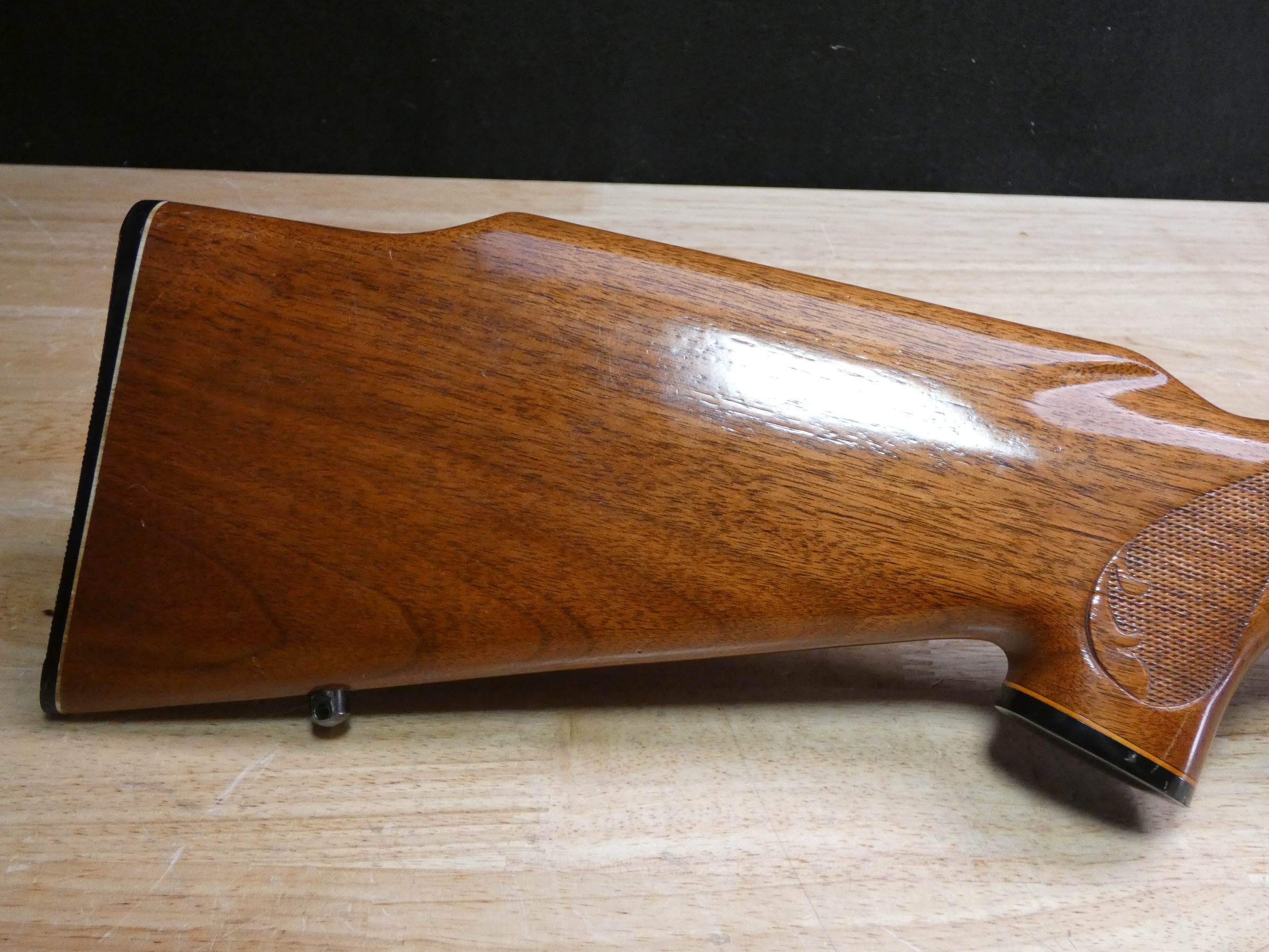 Remington 700 BDL - .25-06 Rem - w/ Burris 3-9x50 Scope - C-img-28