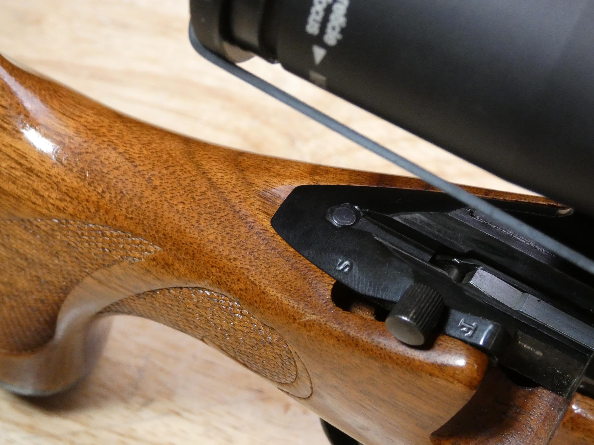 Remington 700 BDL - .25-06 Rem - w/ Burris 3-9x50 Scope - C-img-39