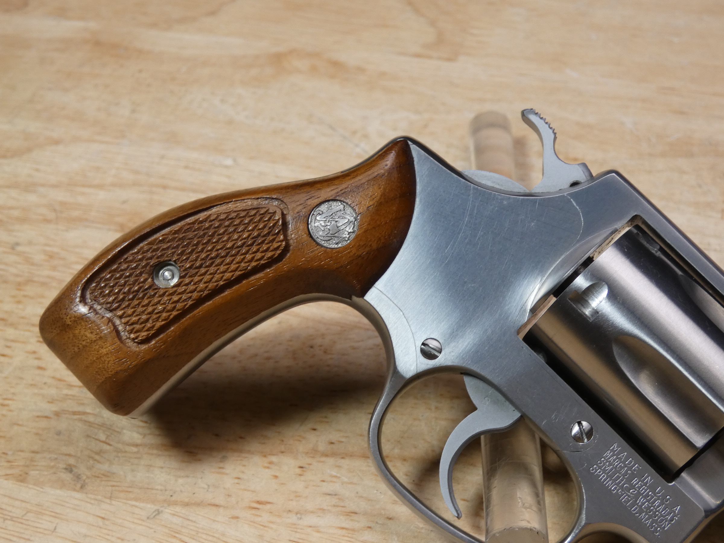 Smith & Wesson Model 60 Chiefs Special - .38 SPL - S&W NO Dash w/ OG Box -C-img-8