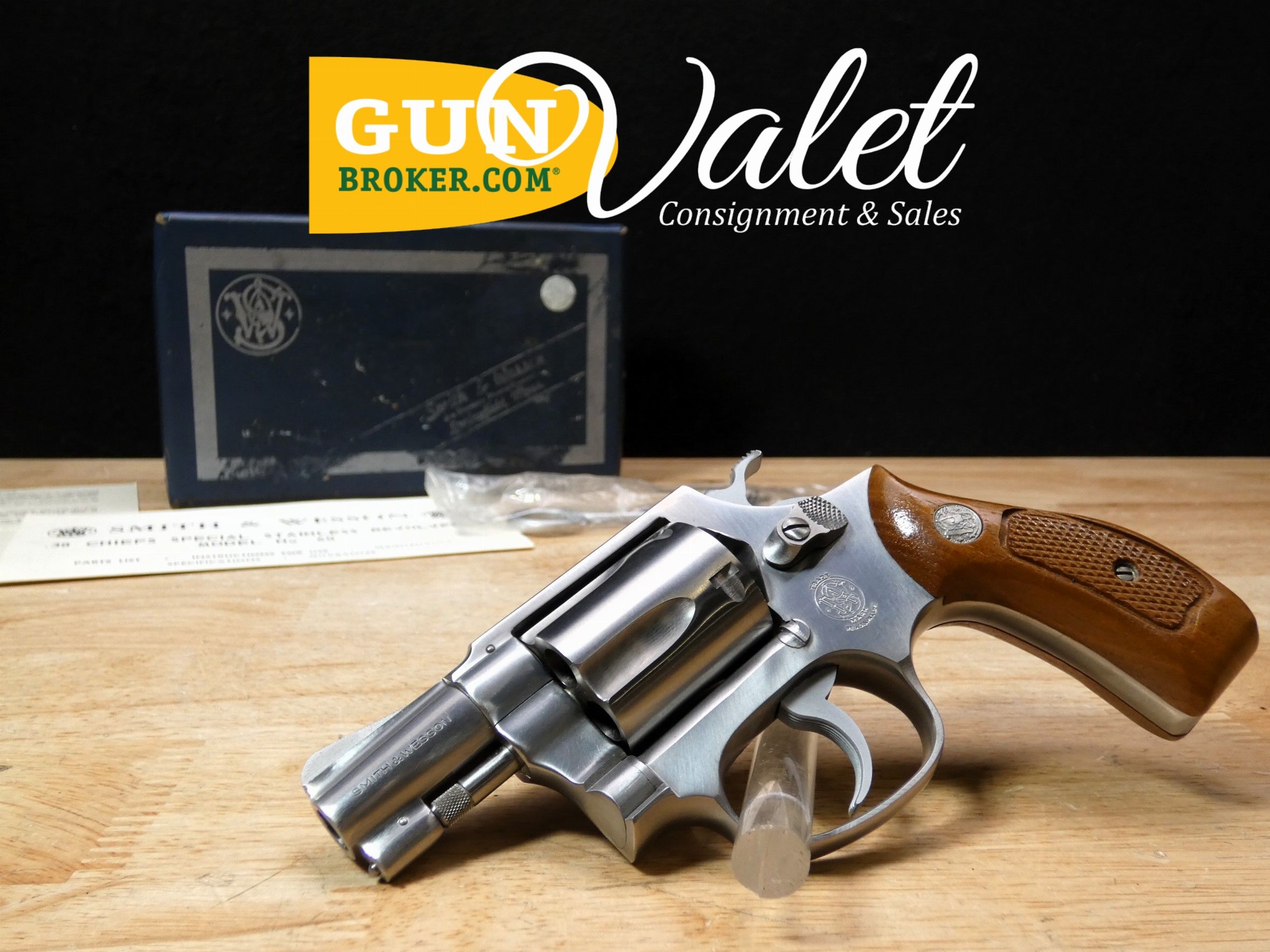 Smith & Wesson Model 60 Chiefs Special - .38 SPL - S&W NO Dash w/ OG Box -C-img-0