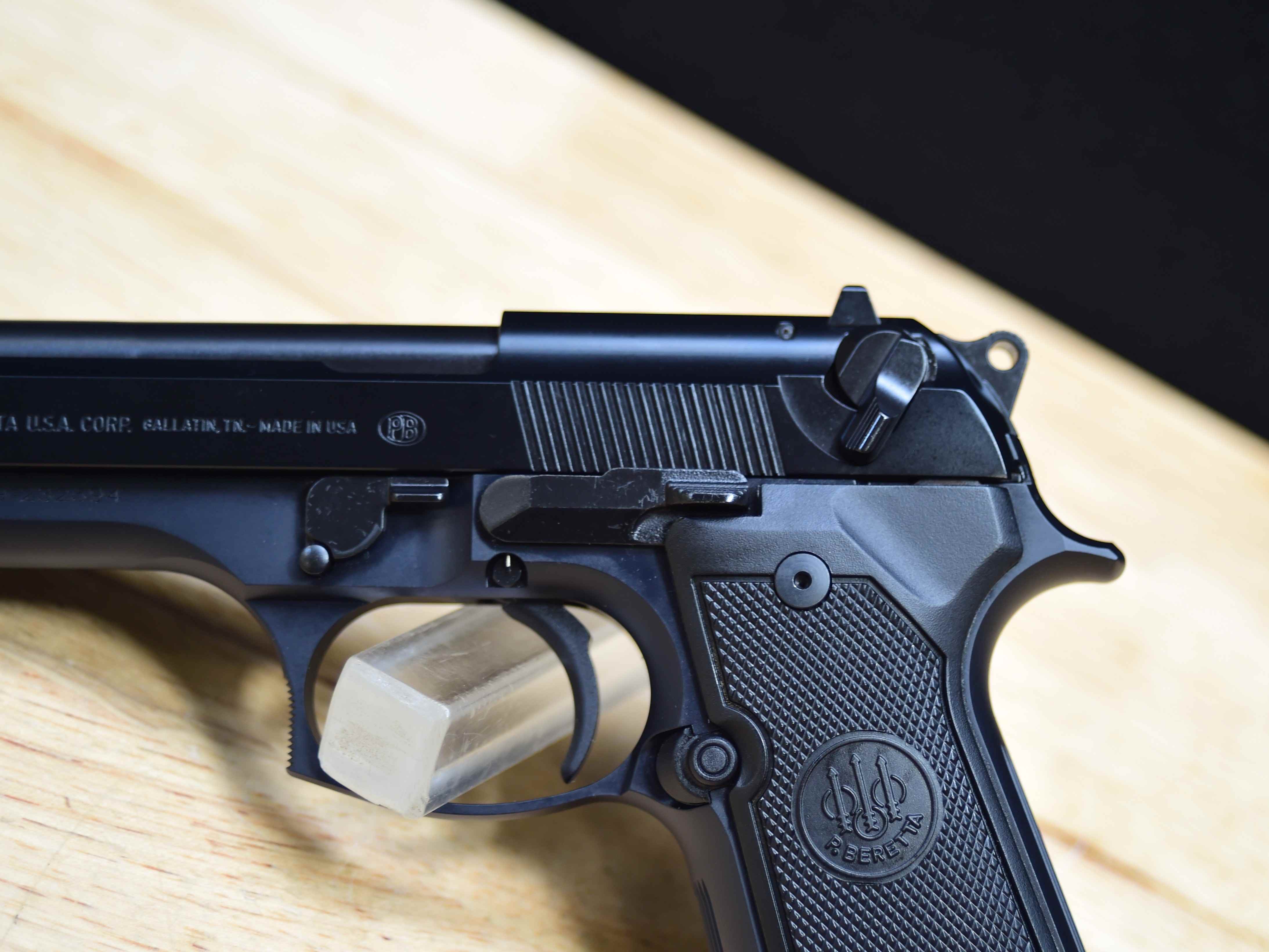 Beretta M9 Commercial - 9mm - 92 FS - w/ OG Case & 2 Mags - MFG 2021 - C-img-4