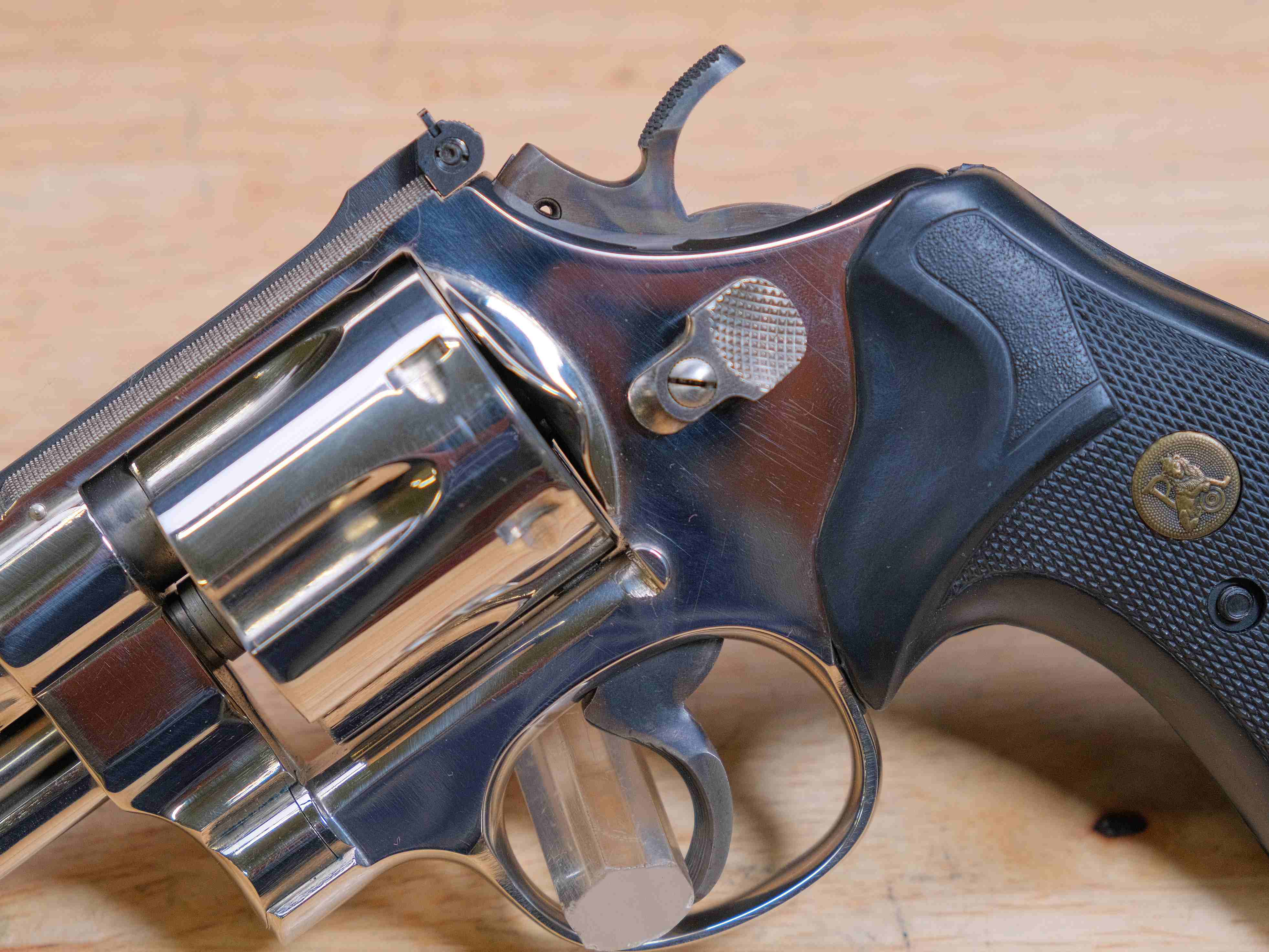 Smith & Wesson Model 27-2 Nickel - .357 Mag - S&W 27 - w/ Wood Case - C-img-4