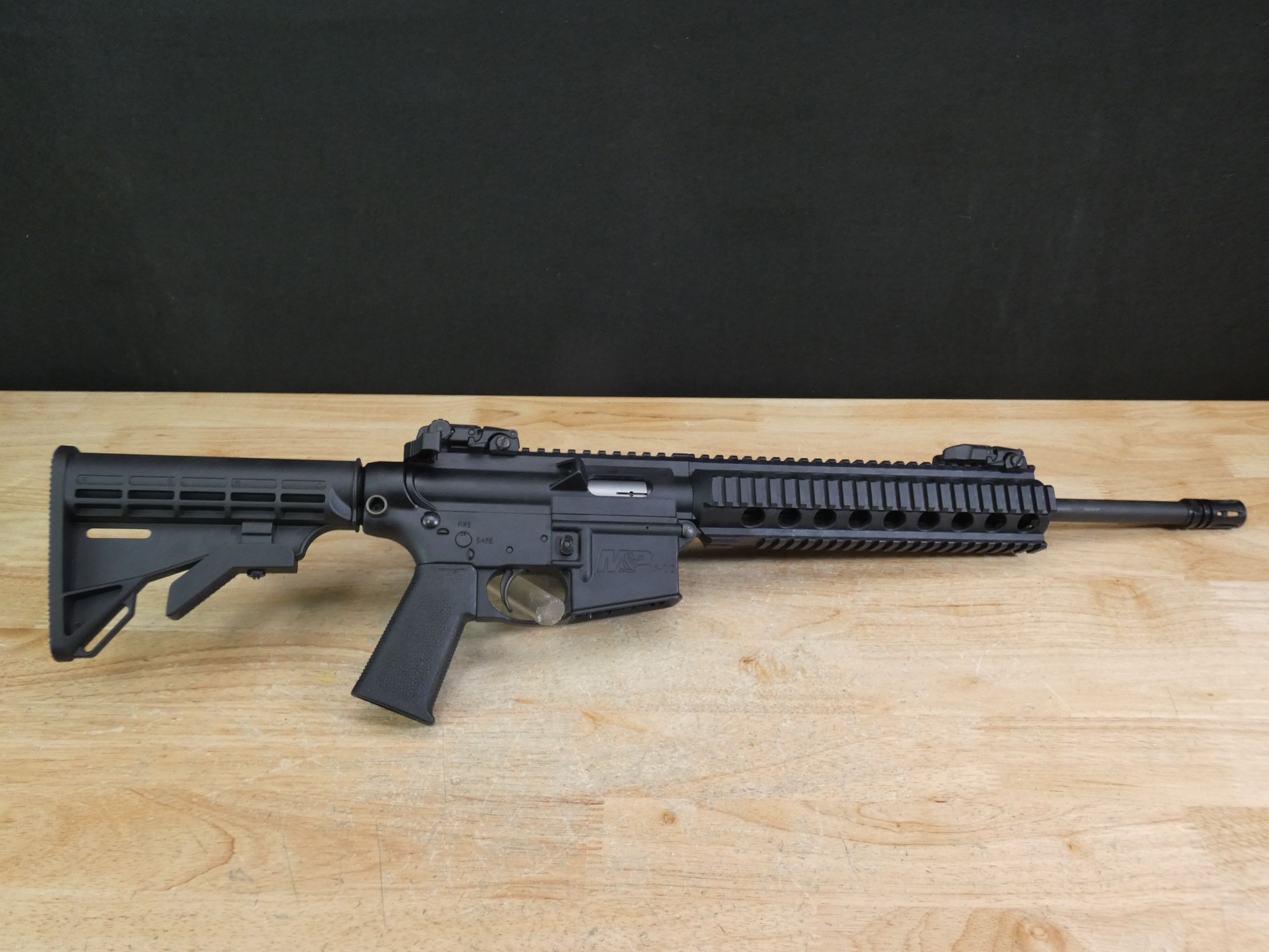 Smith & Wesson M&P15-22 - .22 LR - Threaded BBL - S&W M&P 15 AR Plinker!-img-9