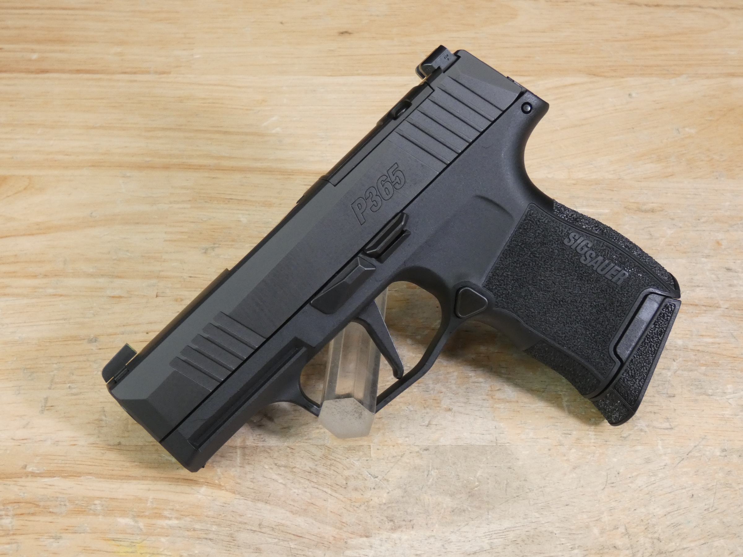 Sig Sauer P365 - 9mm - 365 - CCW EDC - Mag - Hard Case - Optic Ready!-img-2