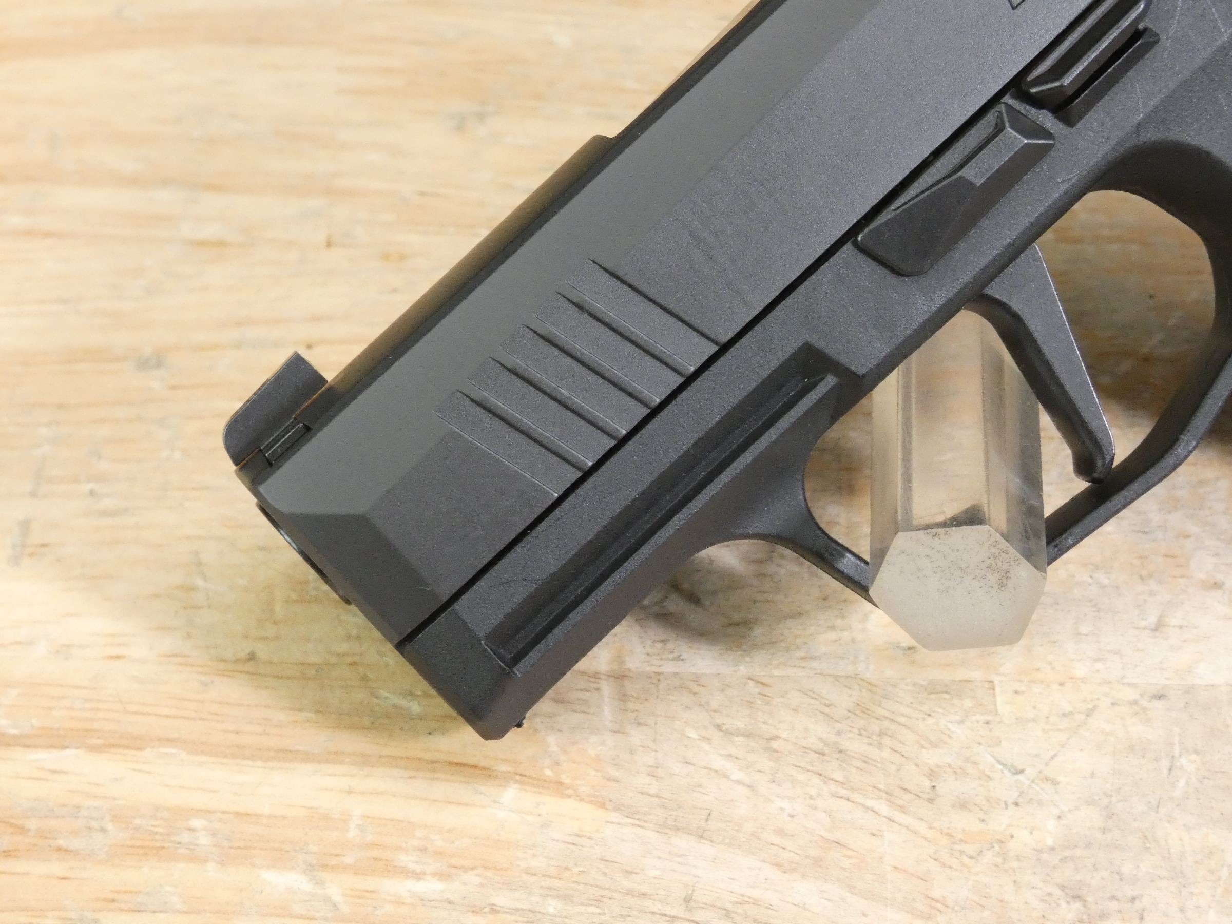 Sig Sauer P365 - 9mm - 365 - CCW EDC - Mag - Hard Case - Optic Ready!-img-3