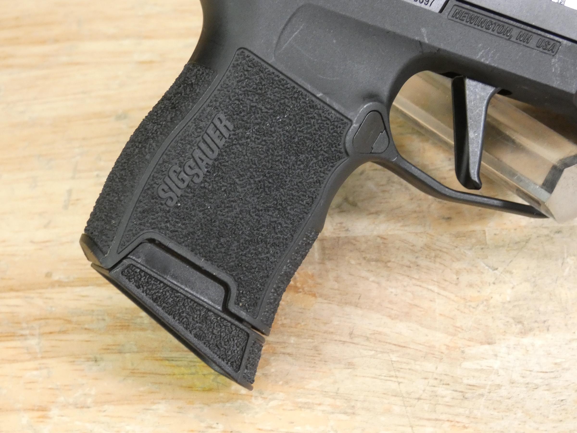 Sig Sauer P365 - 9mm - 365 - CCW EDC - Mag - Hard Case - Optic Ready!-img-7