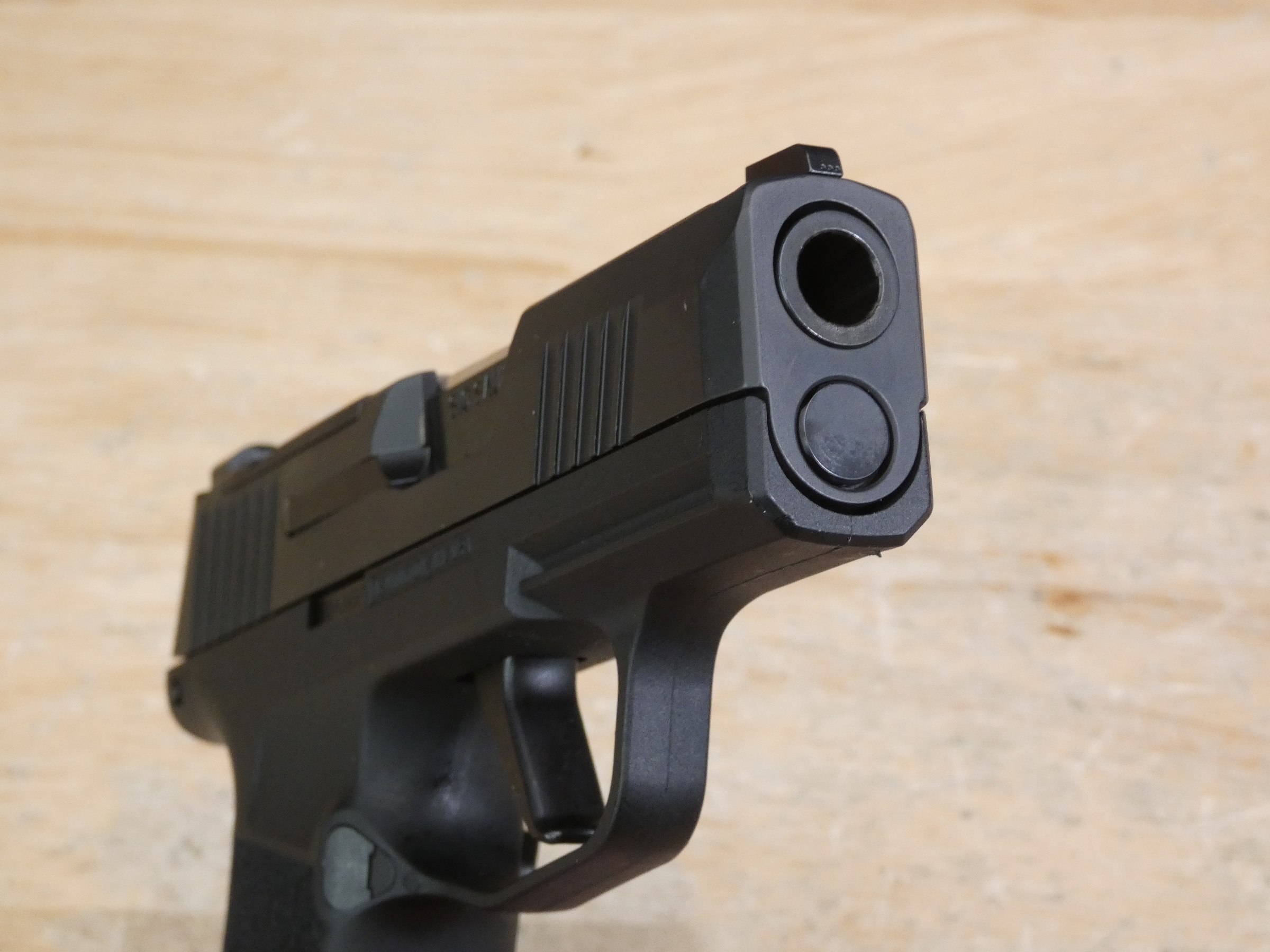 Sig Sauer P365 - 9mm - 365 - CCW EDC - Mag - Hard Case - Optic Ready!-img-16