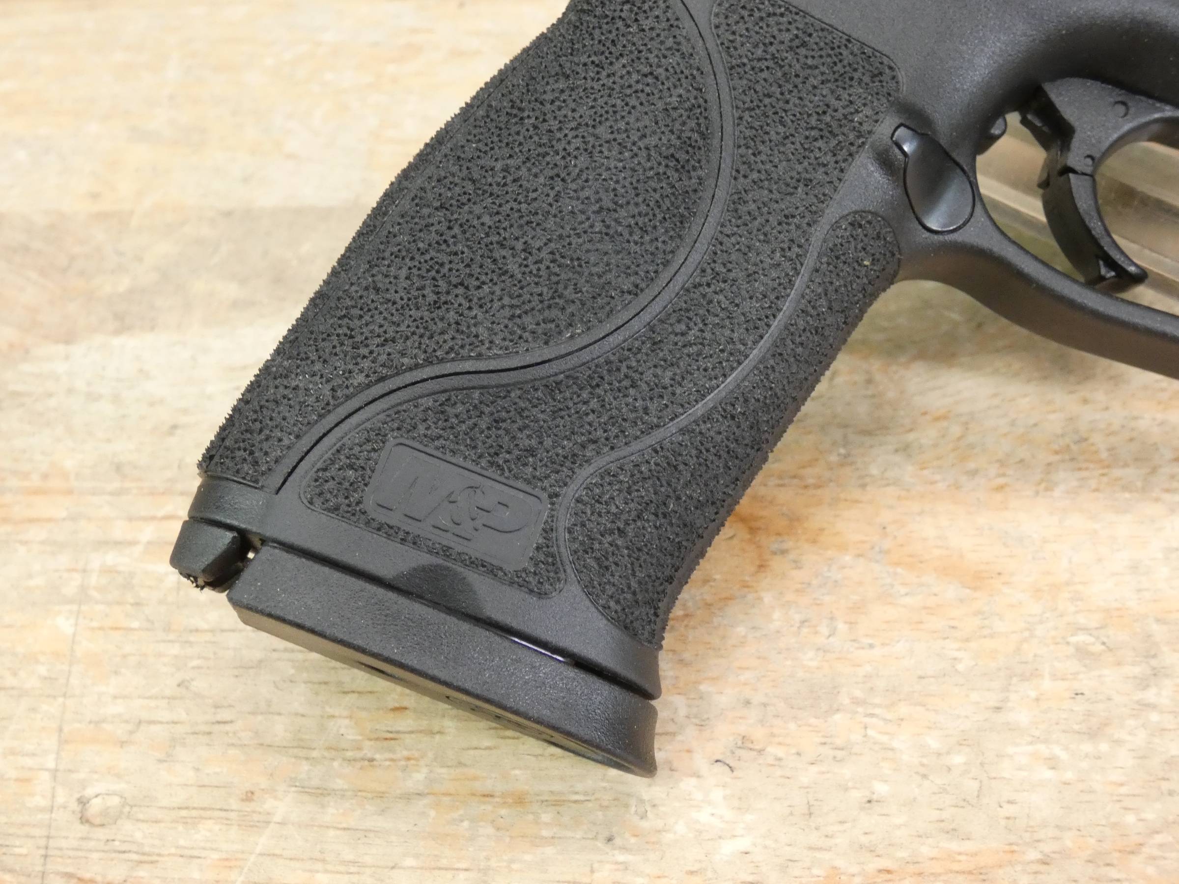 Smith & Wesson M&P45 M2.0 - .45 ACP - S&W M&P 45 - w/ Case & 2 Mags-img-8