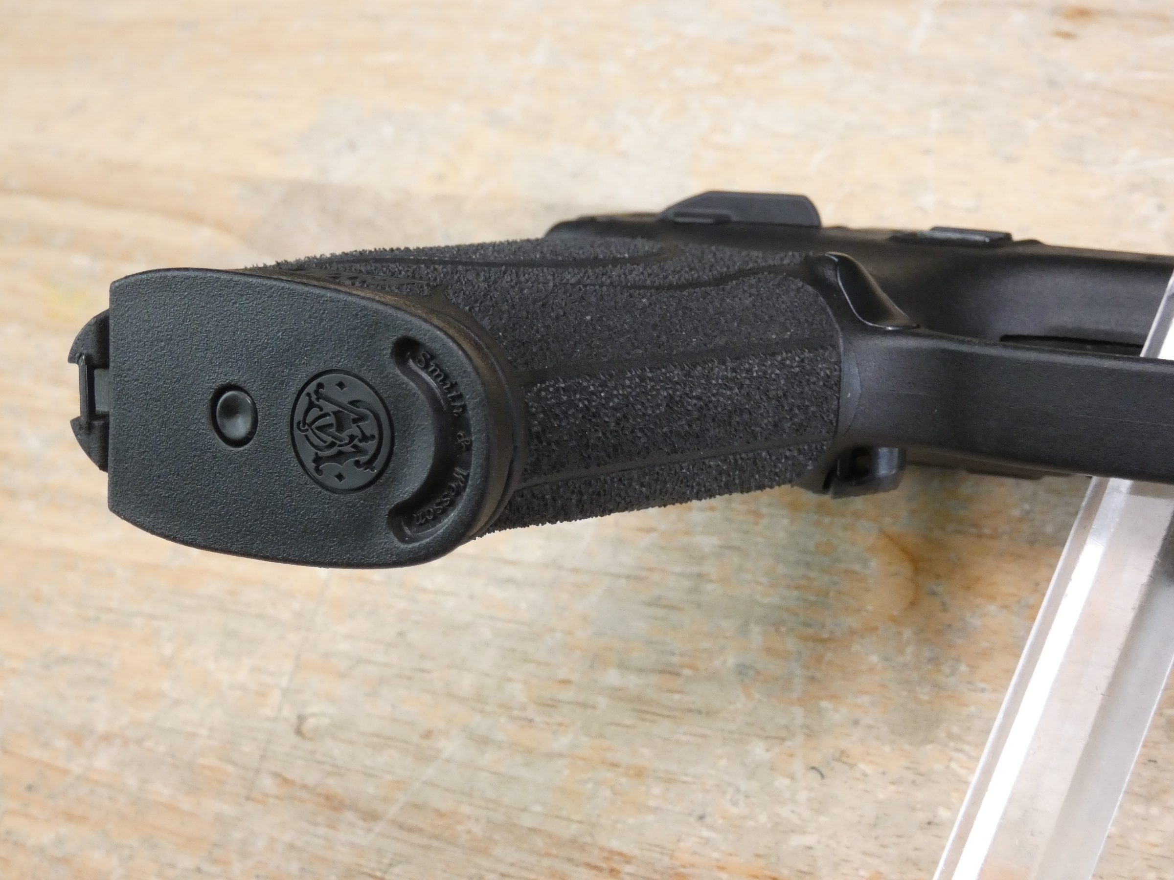 Smith & Wesson M&P45 M2.0 - .45 ACP - S&W M&P 45 - w/ Case & 2 Mags-img-12