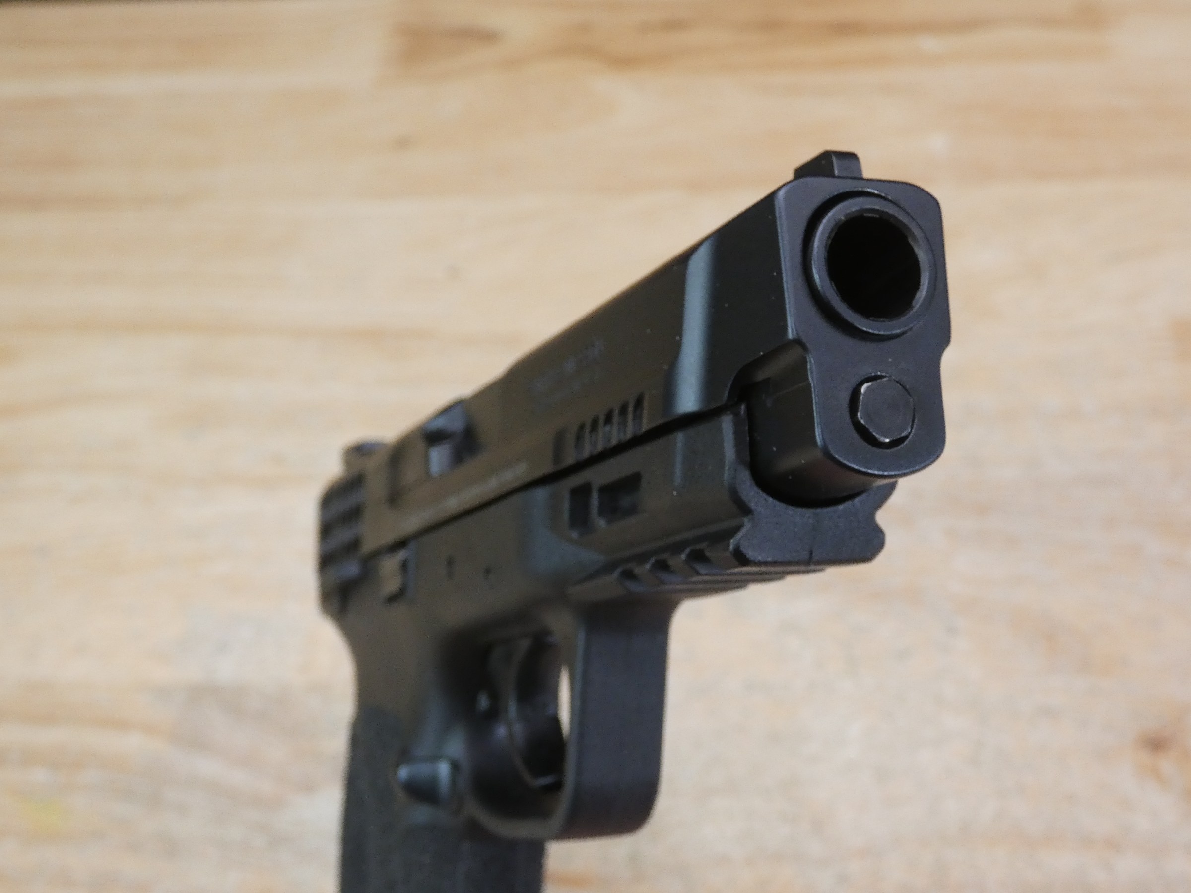 Smith & Wesson M&P45 M2.0 - .45 ACP - S&W M&P 45 - w/ Case & 2 Mags-img-20