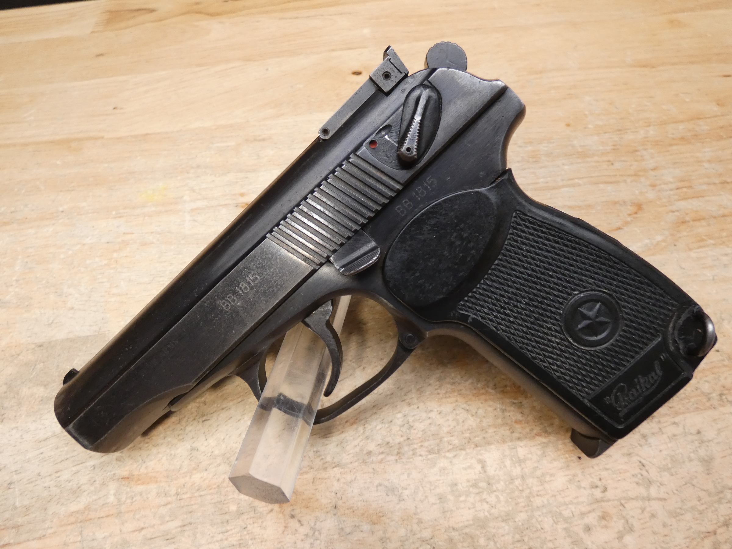 Russian Imez IJ-70 Makarov - 9mm MAK - IJ70 - Russia - w/ Holster-img-2