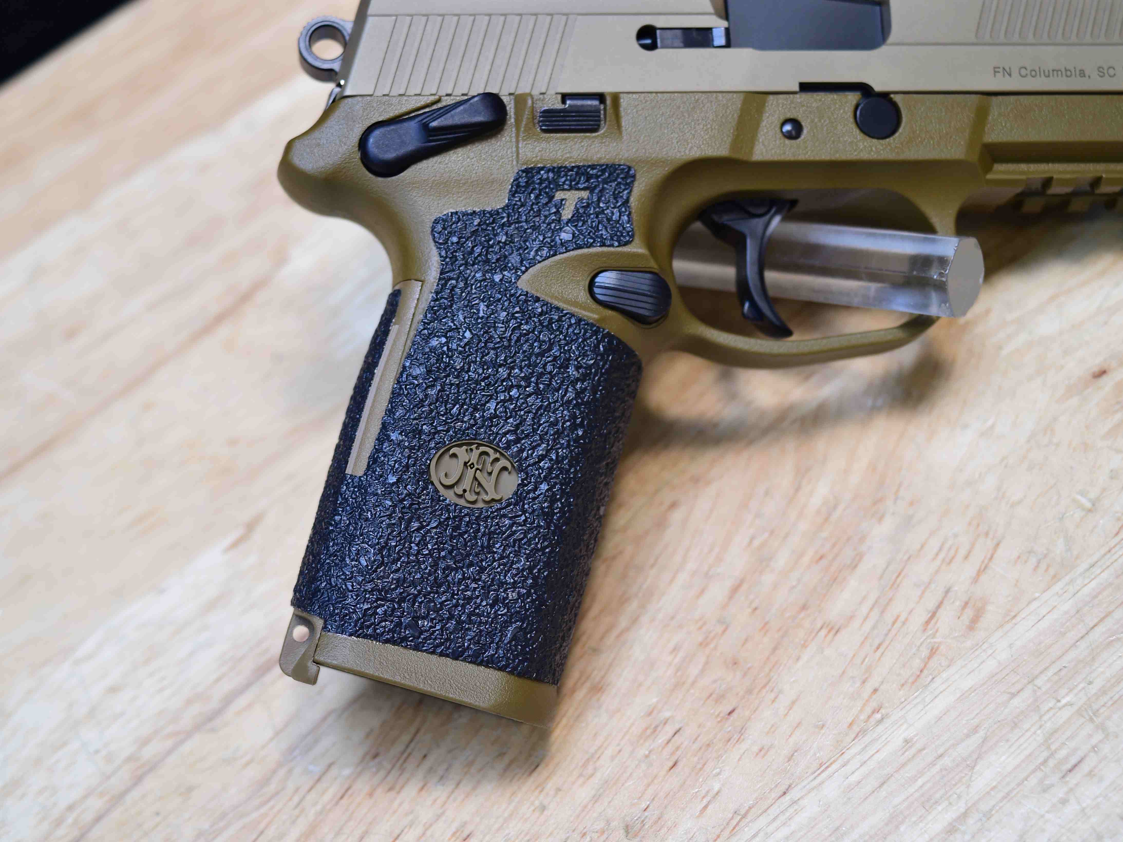 FN FNX-45 Tactical FDE - .45 ACP - Holosun 507 - Case & More - Threaded - C-img-13