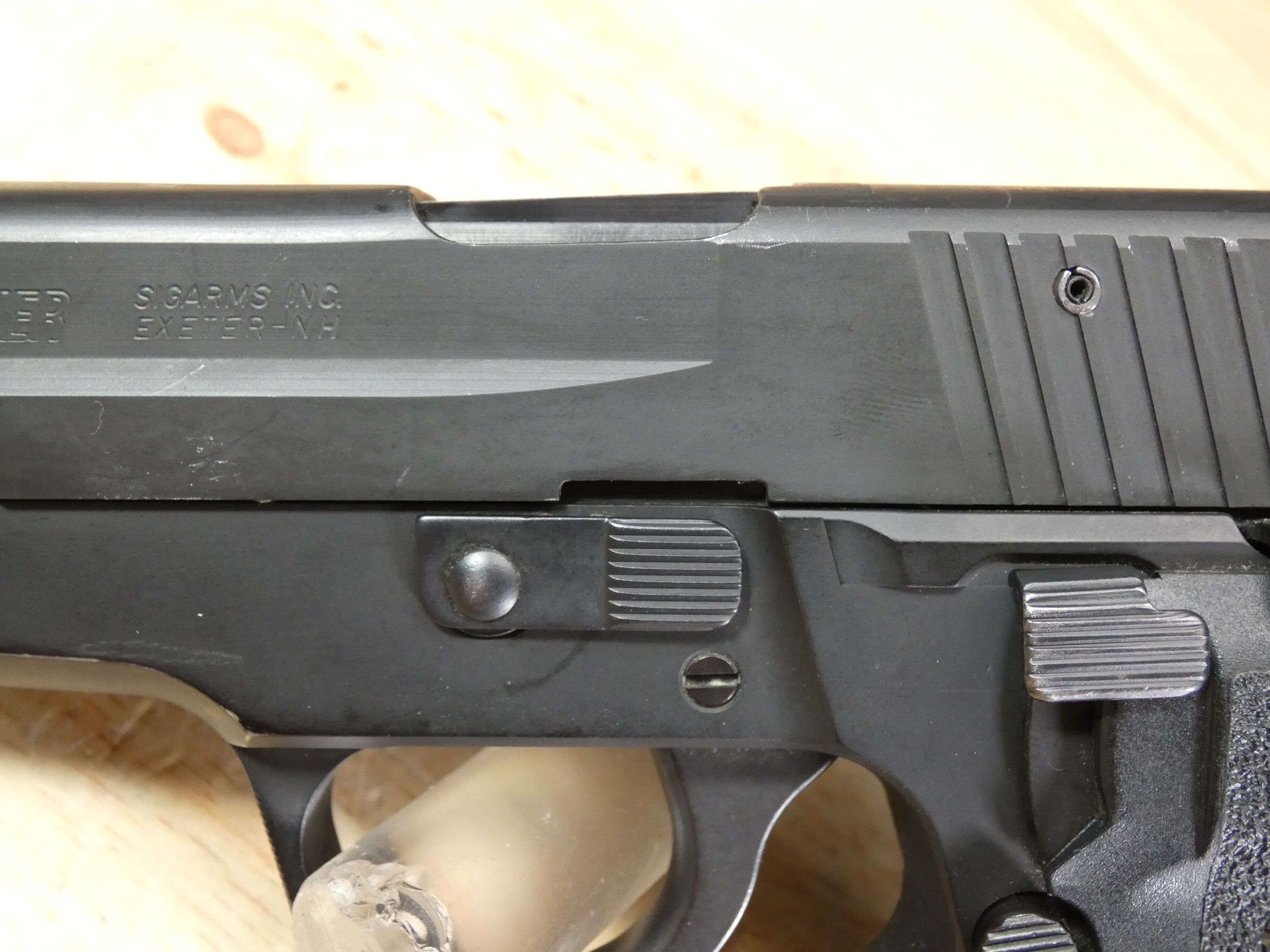Sig Sauer P228 - 9mm - DA/SA - w/ 2 Mags - MFG 1990 Germany - C-img-5