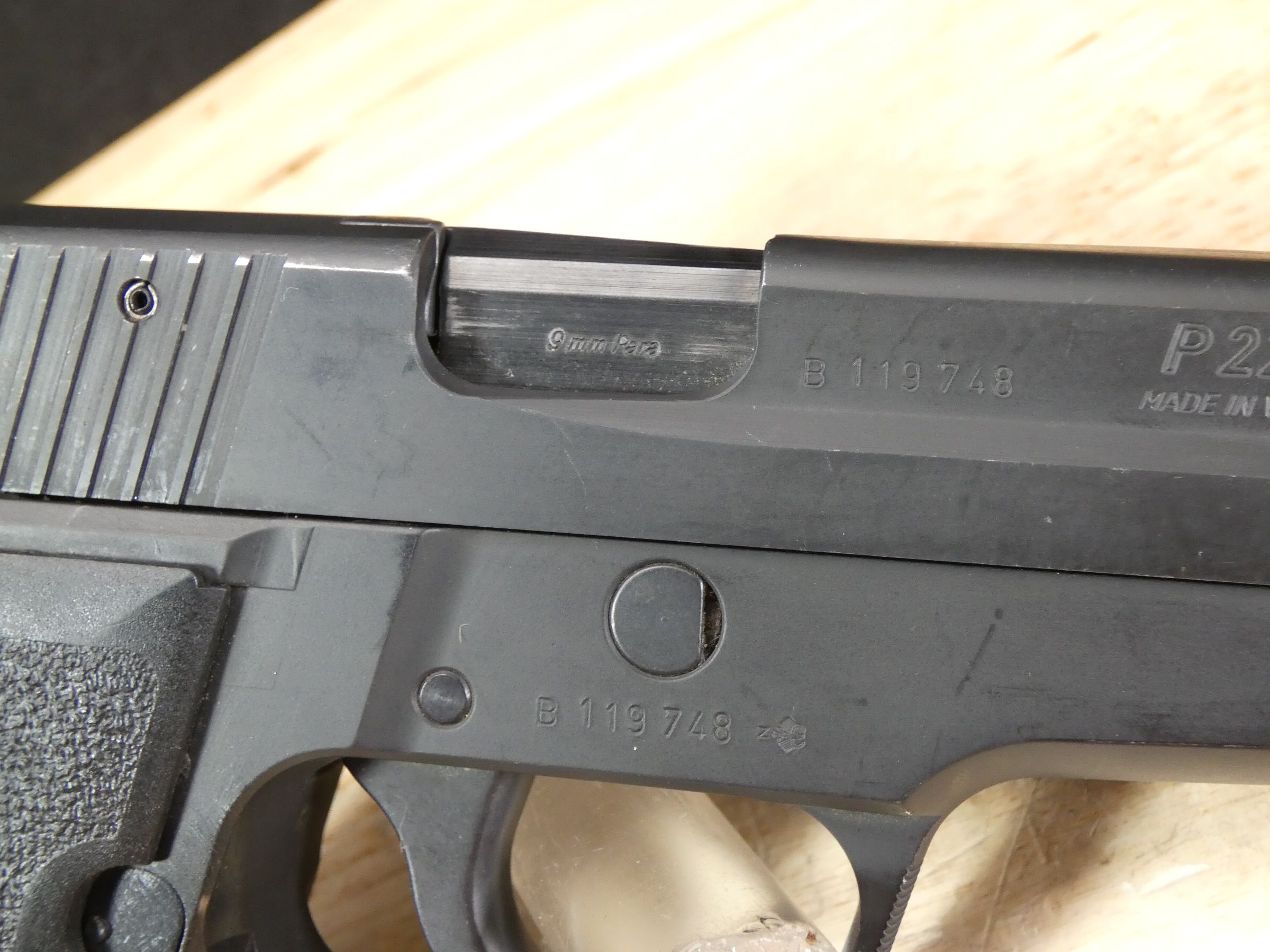 Sig Sauer P228 - 9mm - DA/SA - w/ 2 Mags - MFG 1990 Germany - C-img-19