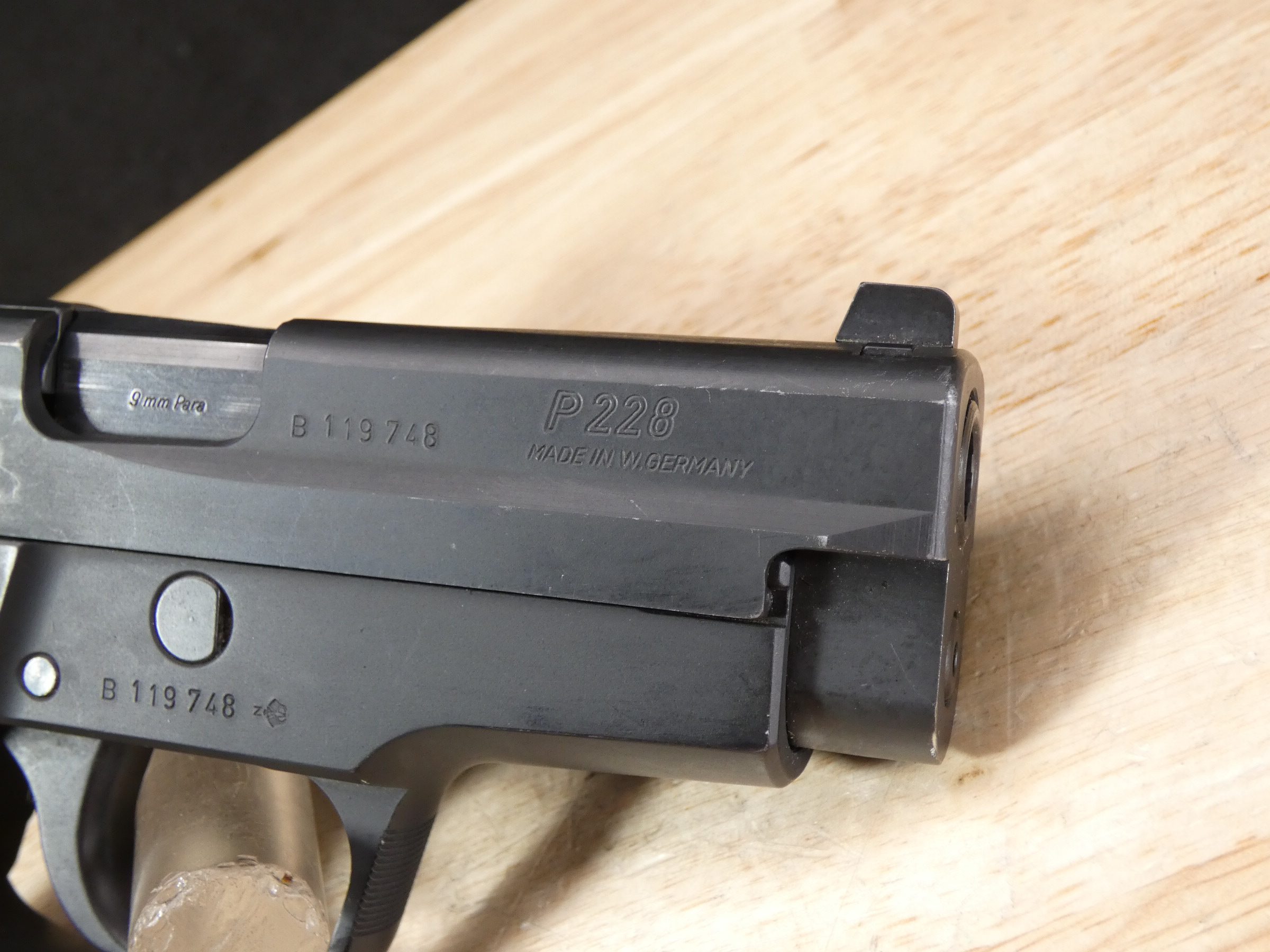 Sig Sauer P228 - 9mm - DA/SA - w/ 2 Mags - MFG 1990 Germany - C-img-20