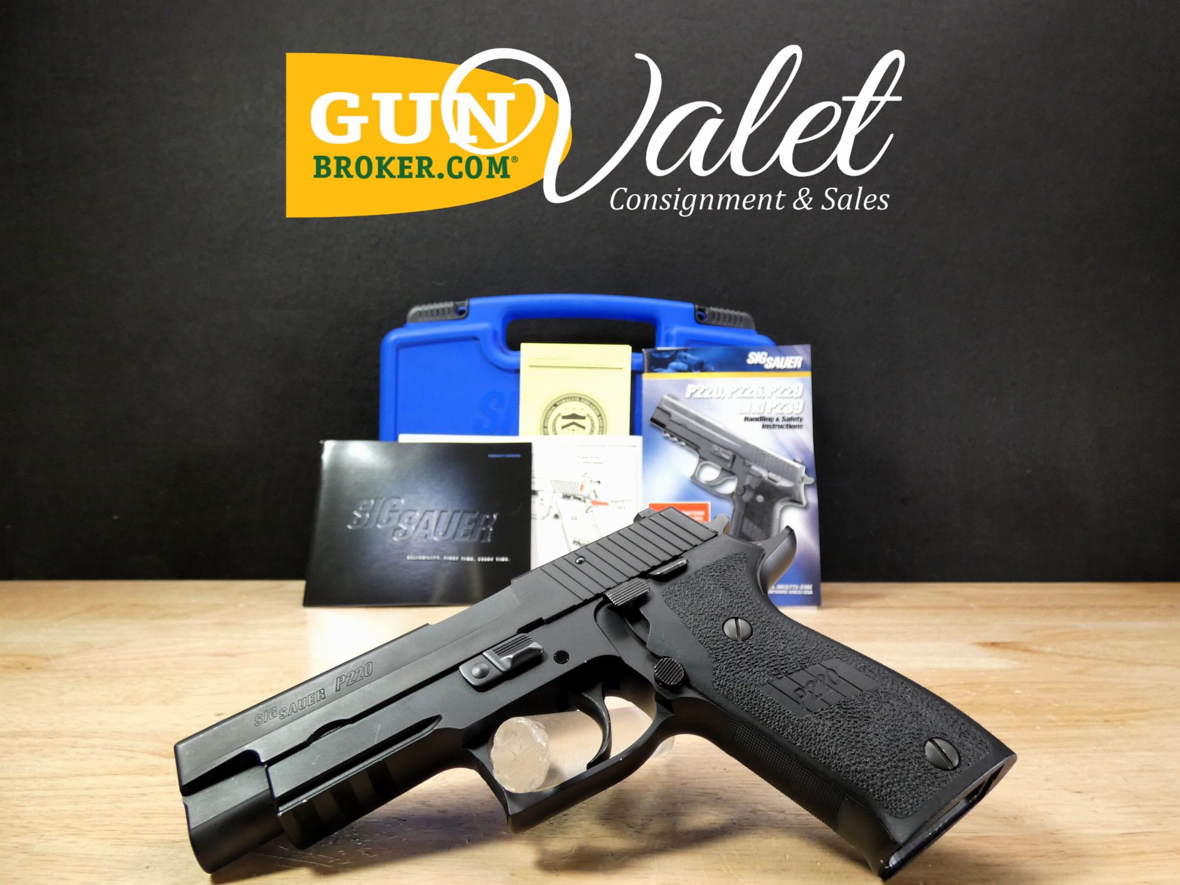 Sig Sauer P220 - .45 ACP - P220R - DA/SA - MFG 2007 - w/ 3 Mags - C-img-0