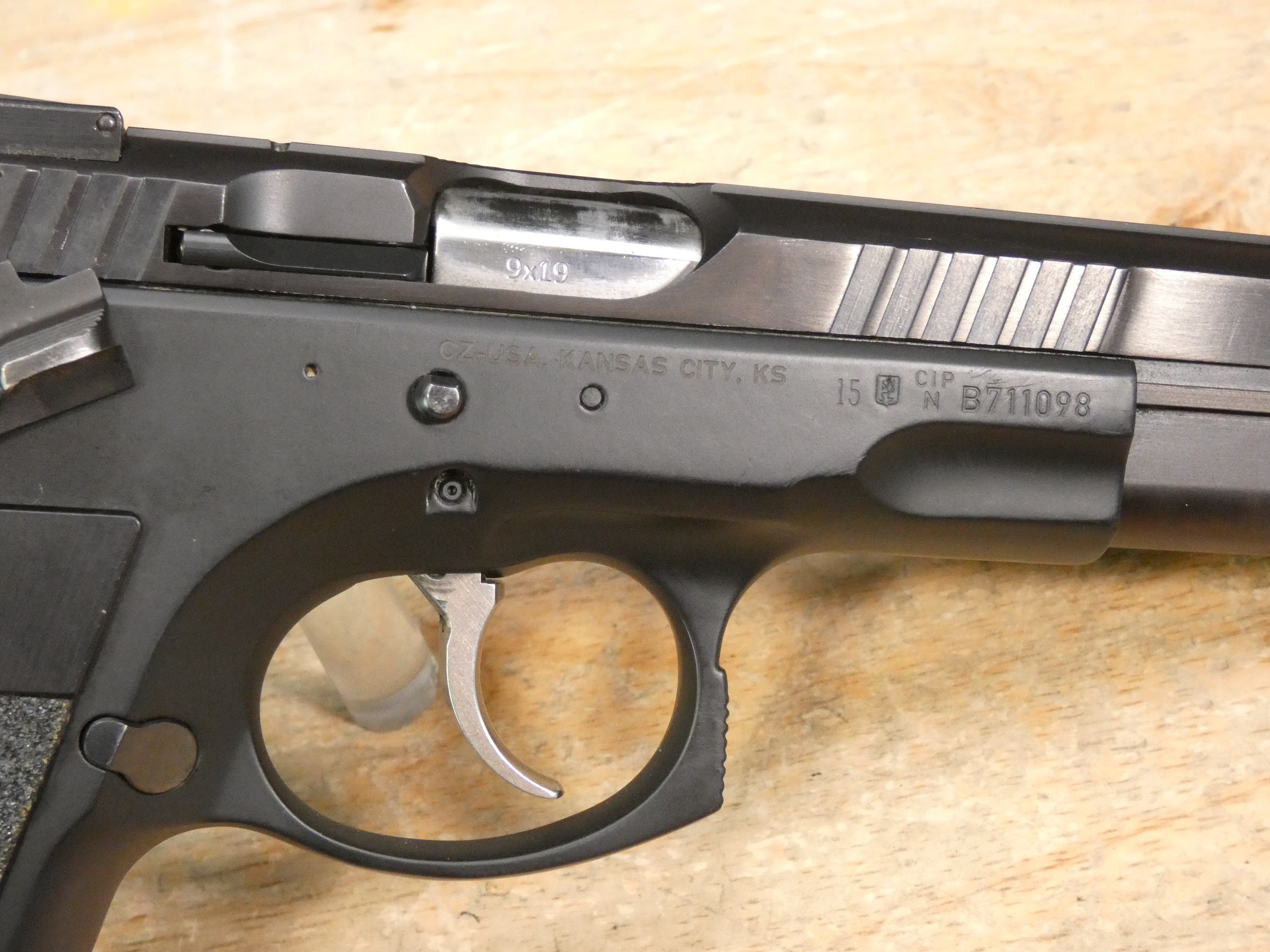 CZ 75 CTS LS SP-01 Shadow - 9mm - Custom - OG Case & Accessories - C-img-10