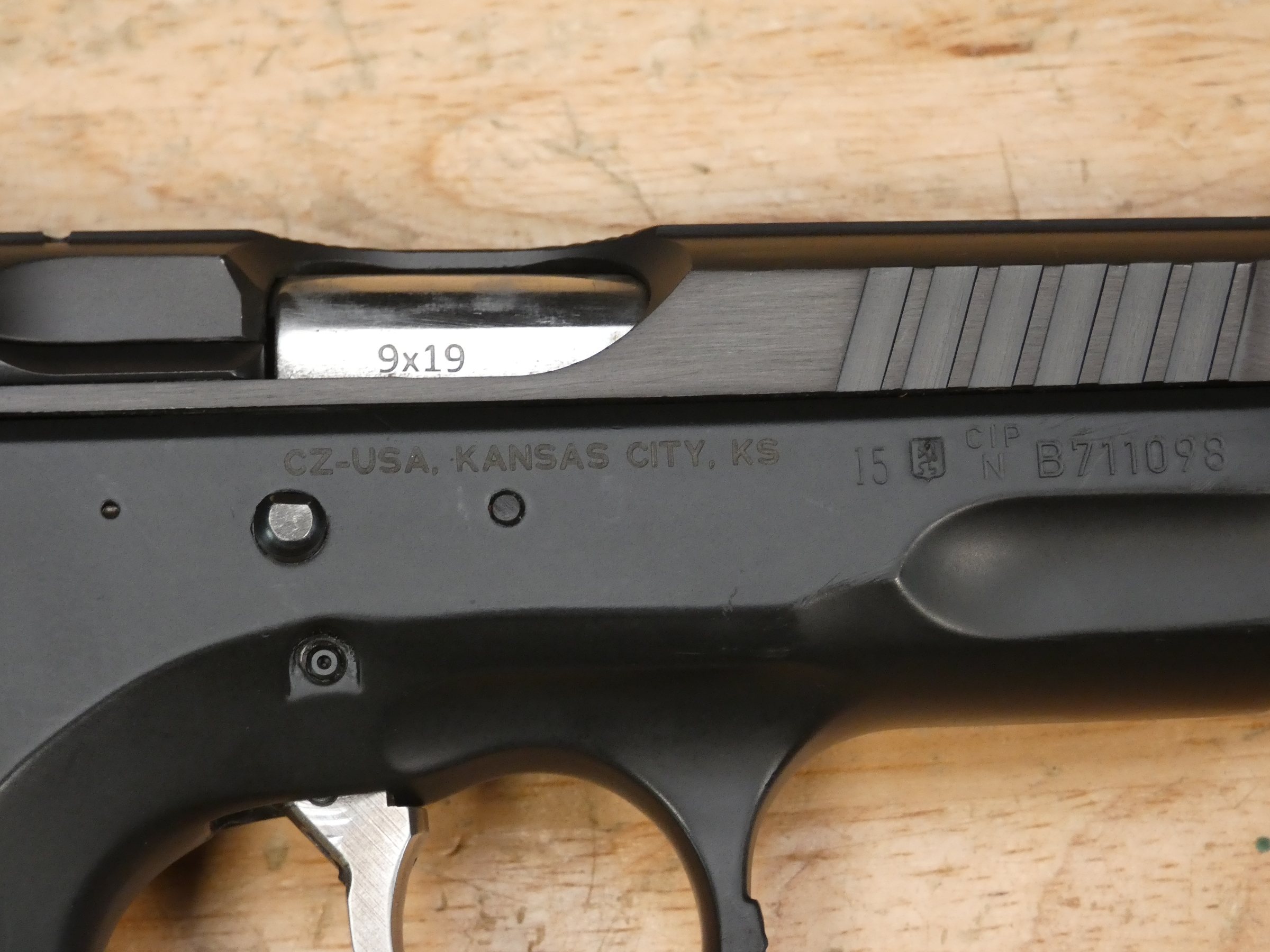 CZ 75 CTS LS SP-01 Shadow - 9mm - Custom - OG Case & Accessories - C-img-13