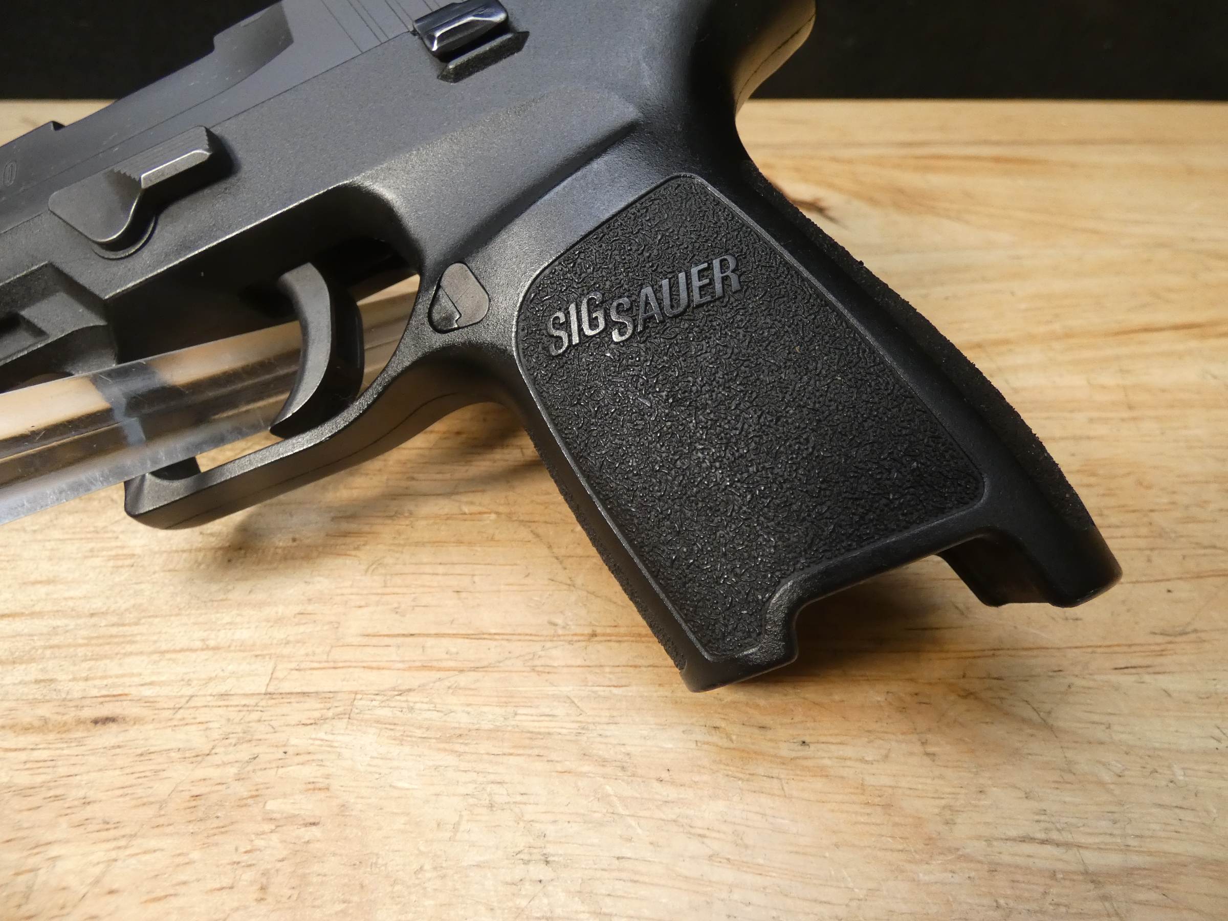 Sig Sauer P250 Compact - .380 ACP - DAO - w/ 1 Mag & OG Case - Carry Gun-img-6