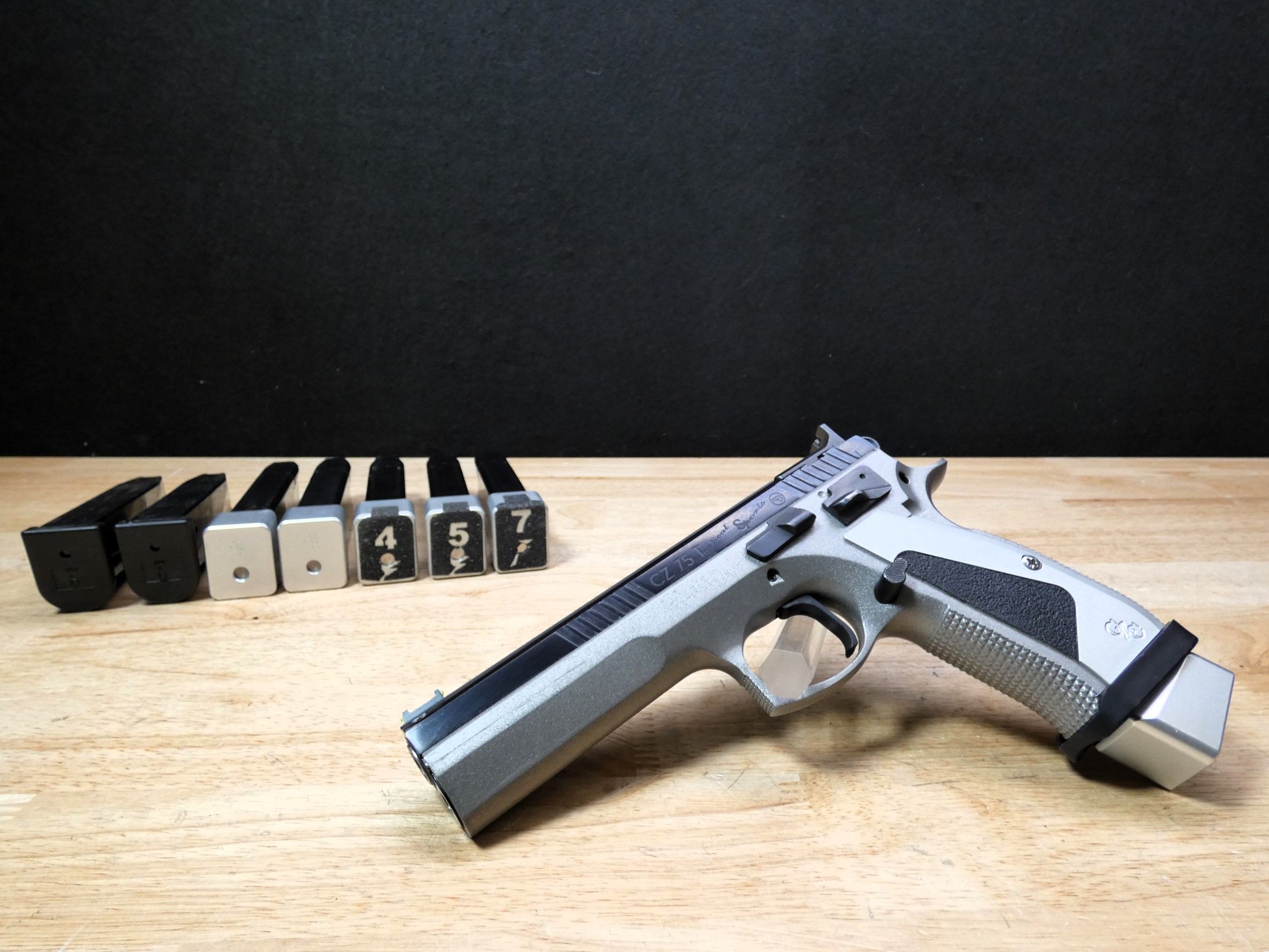 CZ 75 Tactical Sport - .40 S&W - MFG 2014 - CZ75 TS w/ 8 Mags - C-img-1