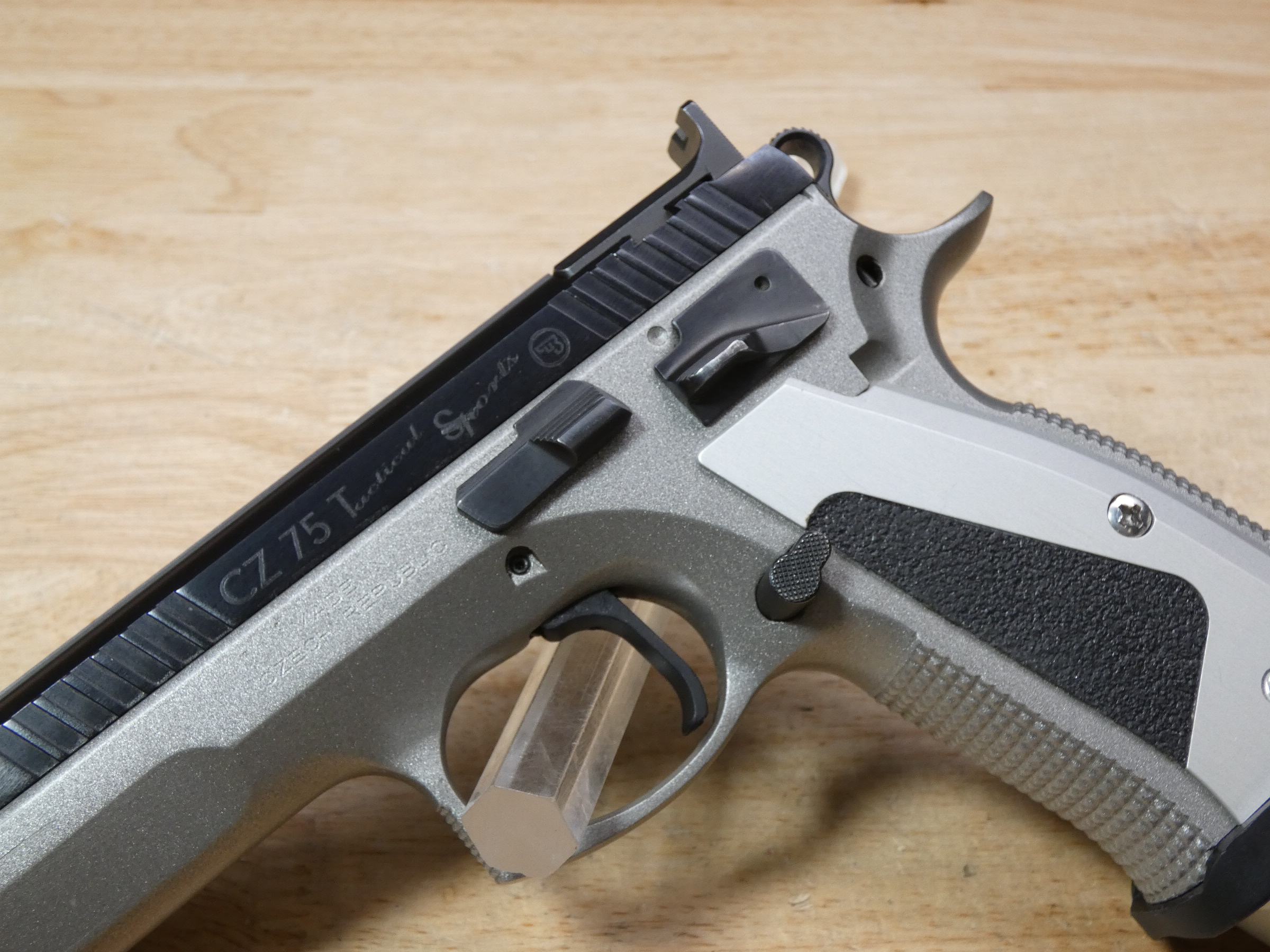 CZ 75 Tactical Sport - .40 S&W - MFG 2014 - CZ75 TS w/ 8 Mags - C-img-3