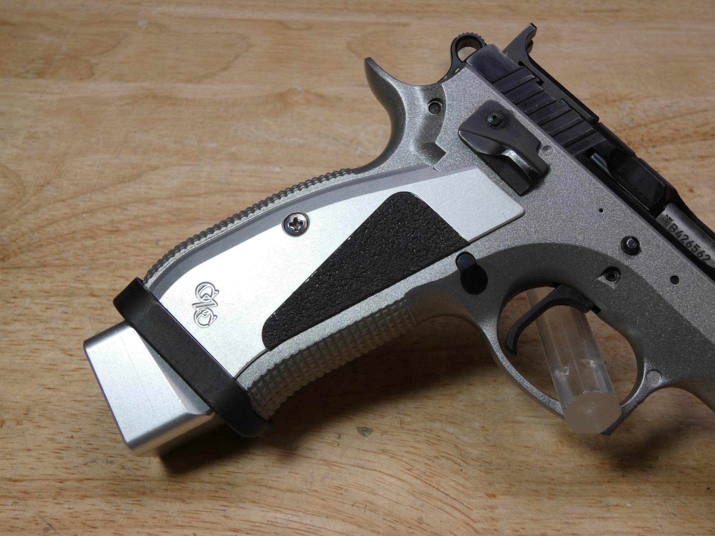 CZ 75 Tactical Sport - .40 S&W - MFG 2014 - CZ75 TS w/ 8 Mags - C-img-12