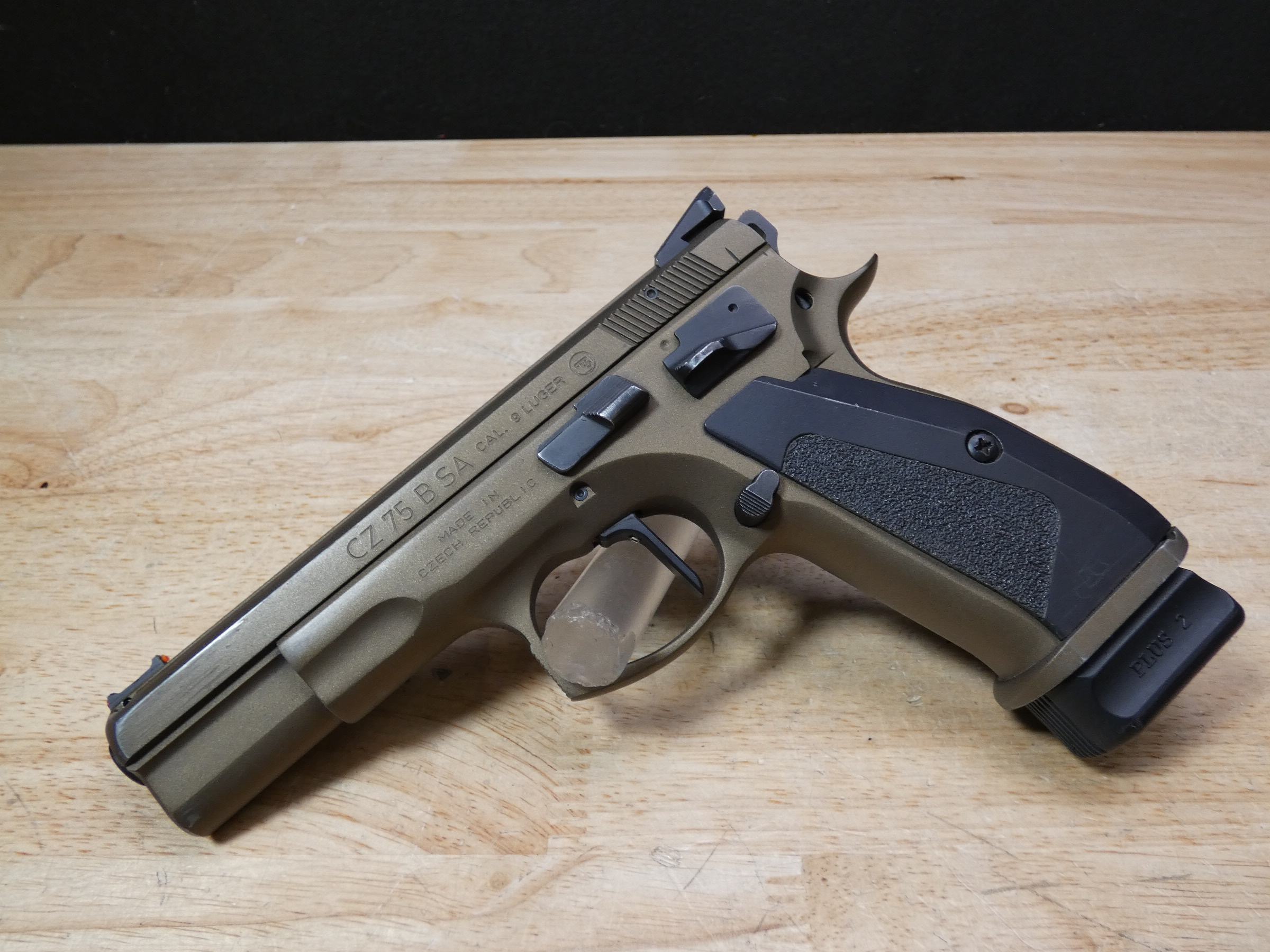 CZ 75 B SA - 9mm - CZ75 - 75B w/ 5 Mags & Bronze Cerakote - MFG 2008 - C-img-2