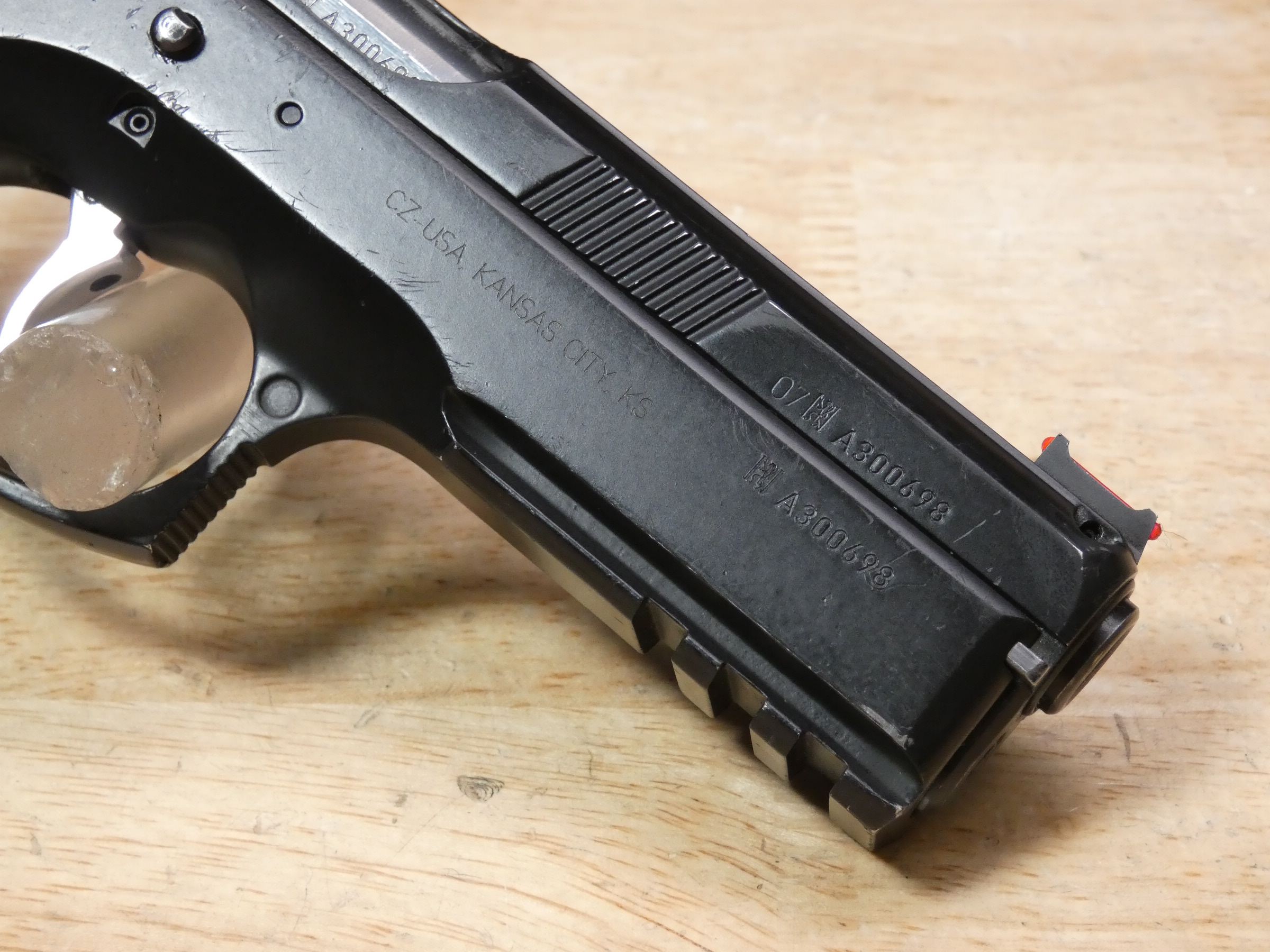 CZ 75 SP-01 - 9mm - CZ75 SP01 w/ 5 Mags - MFG 2007 - DA/SA - C-img-11
