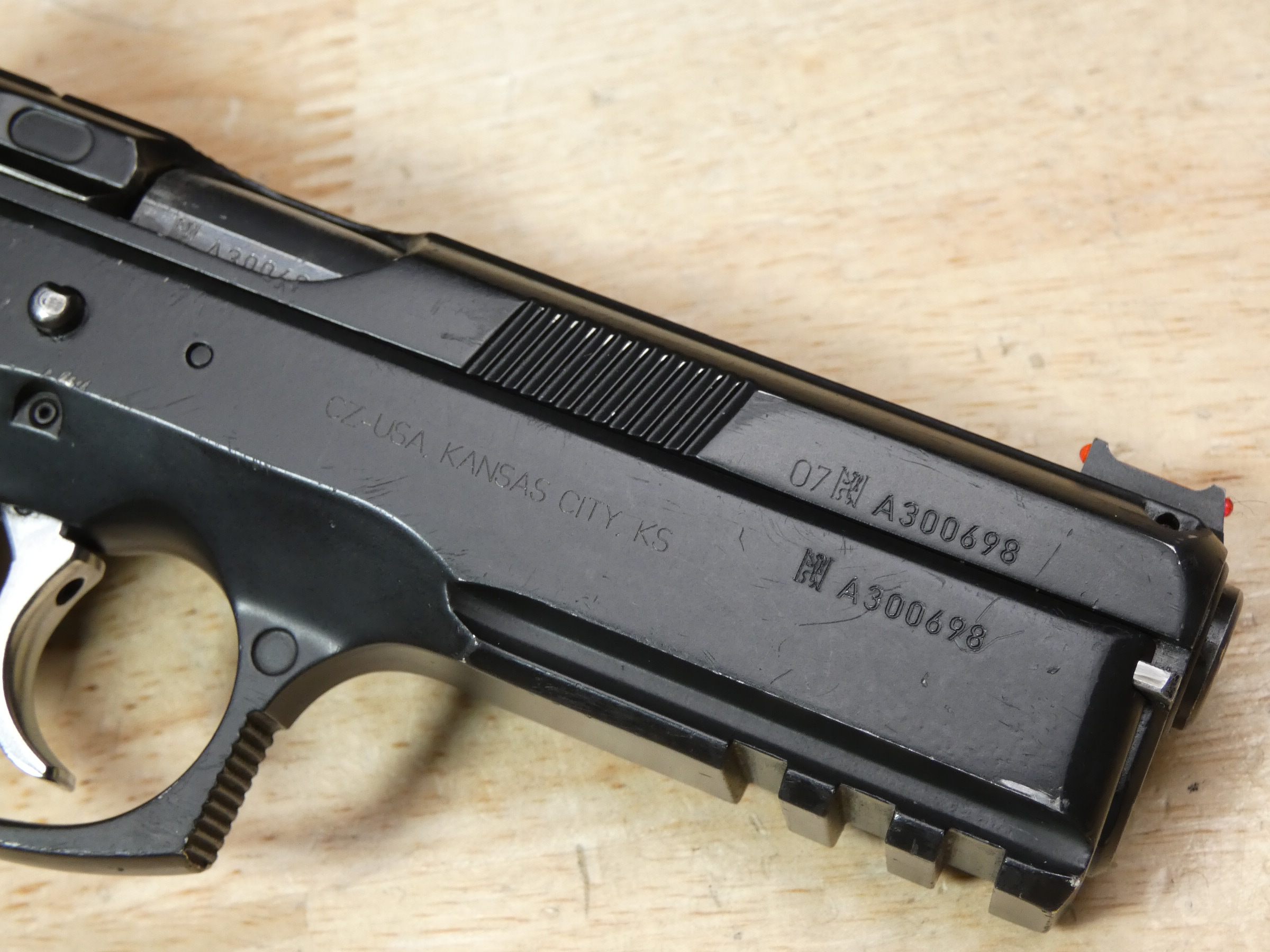 CZ 75 SP-01 - 9mm - CZ75 SP01 w/ 5 Mags - MFG 2007 - DA/SA - C-img-20