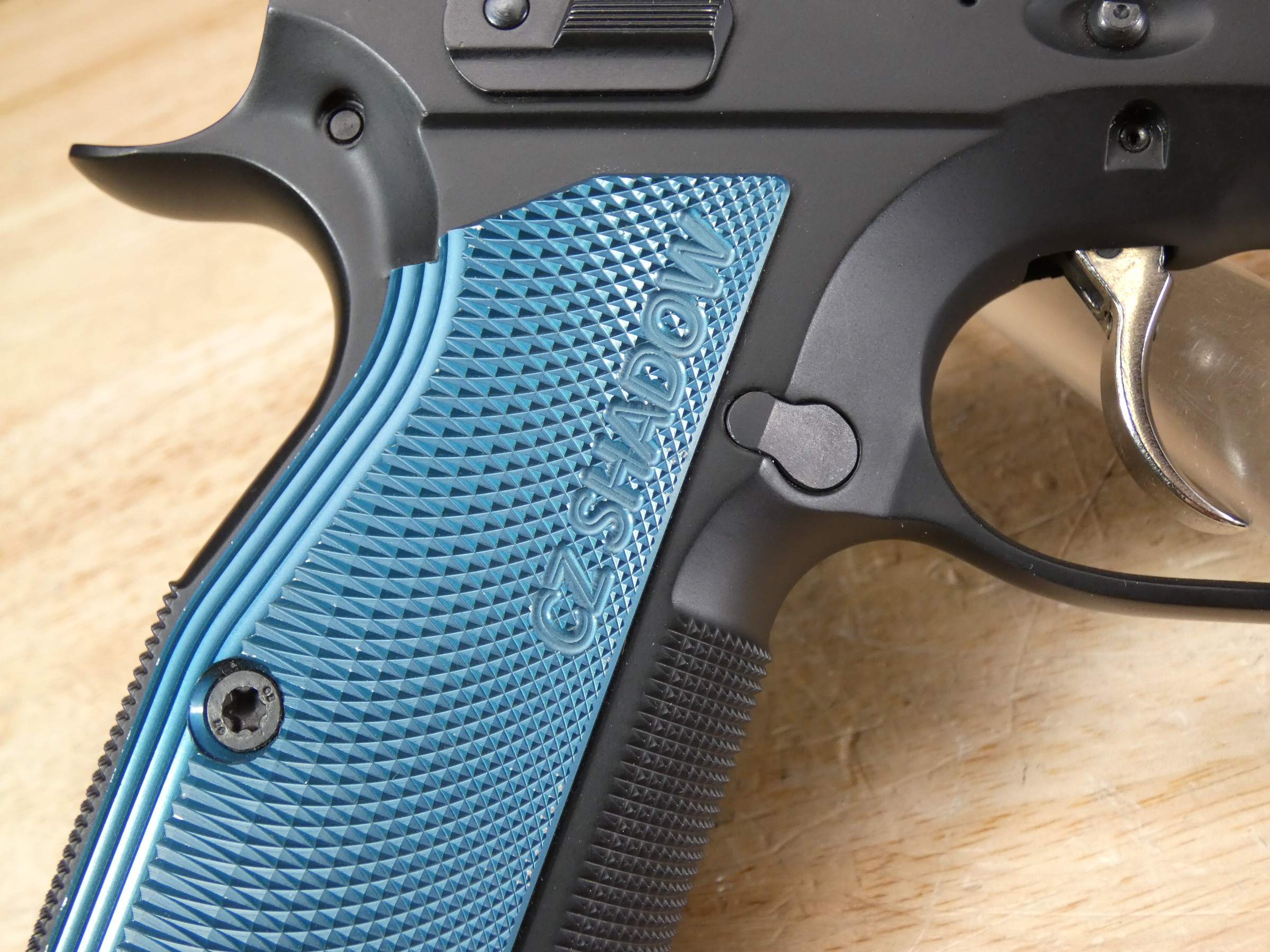 CZ Shadow 2 Blue - 9mm - CZ75 - SA/DA - w/ OG Case & 2 Mags - C-img-15