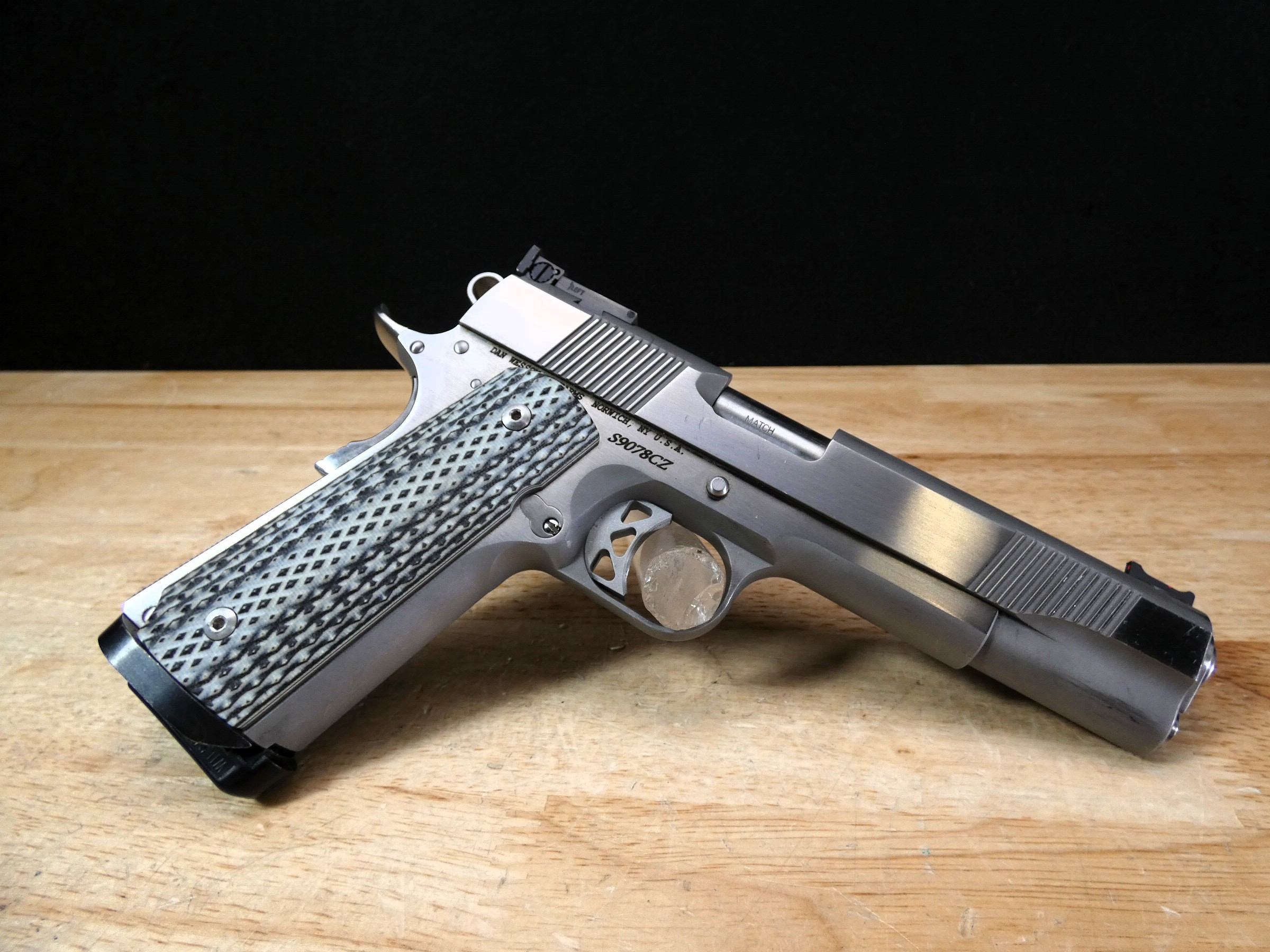 Dan Wesson PM-40 Stainless 1911 - .40 S&W - Pointman PM40 - C-img-10