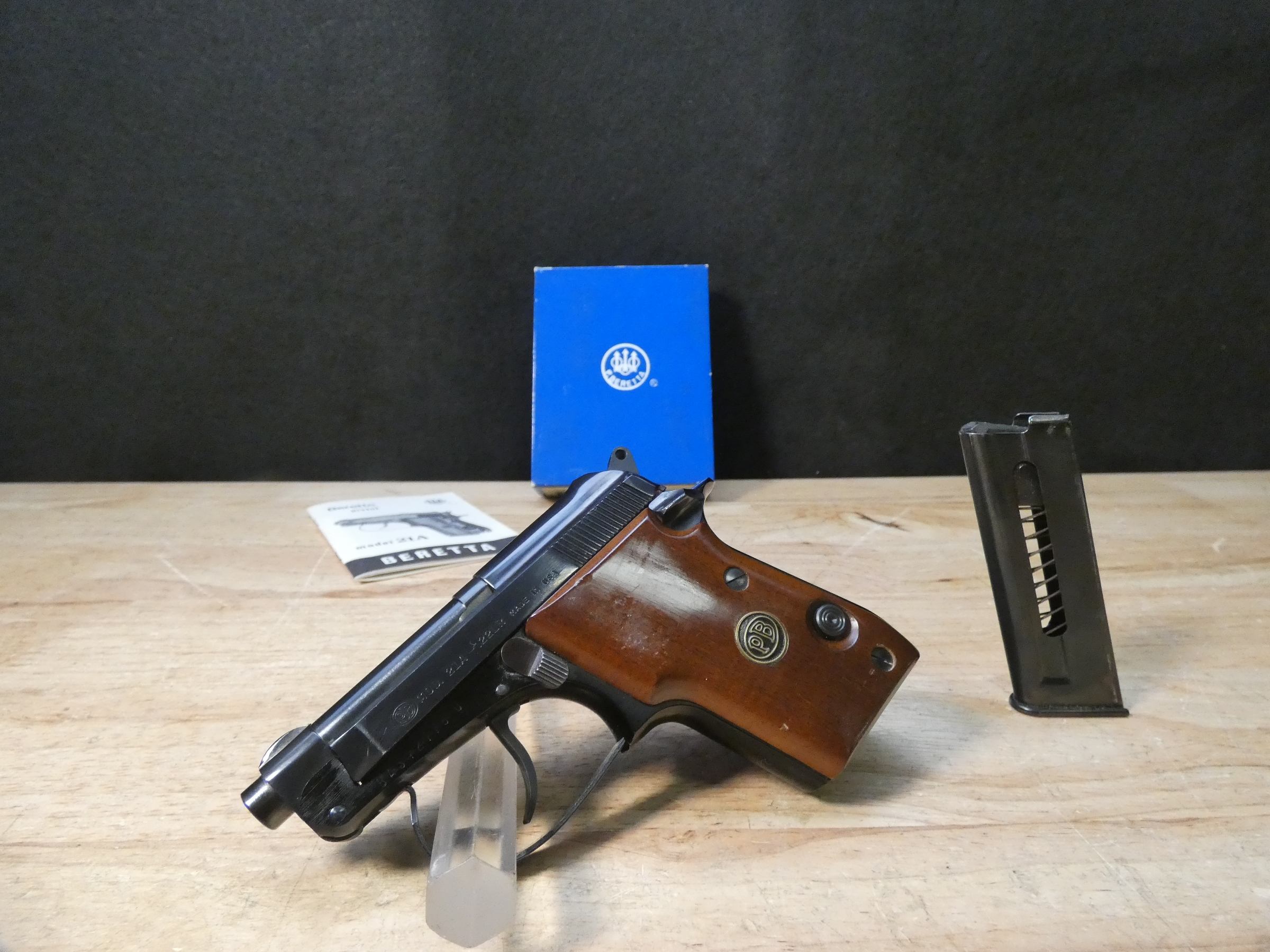 Beretta Model 21A Bobcat - .22 LR - w/ OG Box + Mag - 21 A - Pop Top-img-1