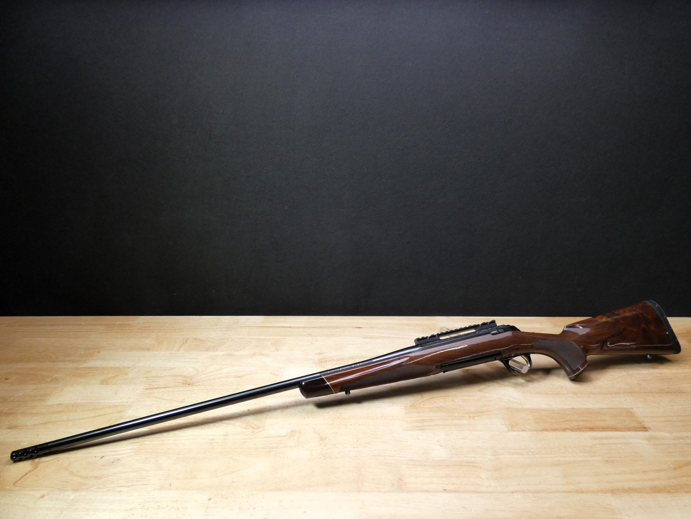 Browning X-Bolt Medallion - .300 Win Mag - MFG 2021 - XBolt - C-img-1